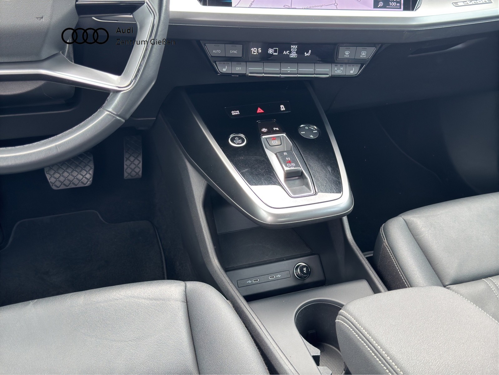 Q4 e-tron Sportback 40 S line AHK Navi Assistenzpaket
