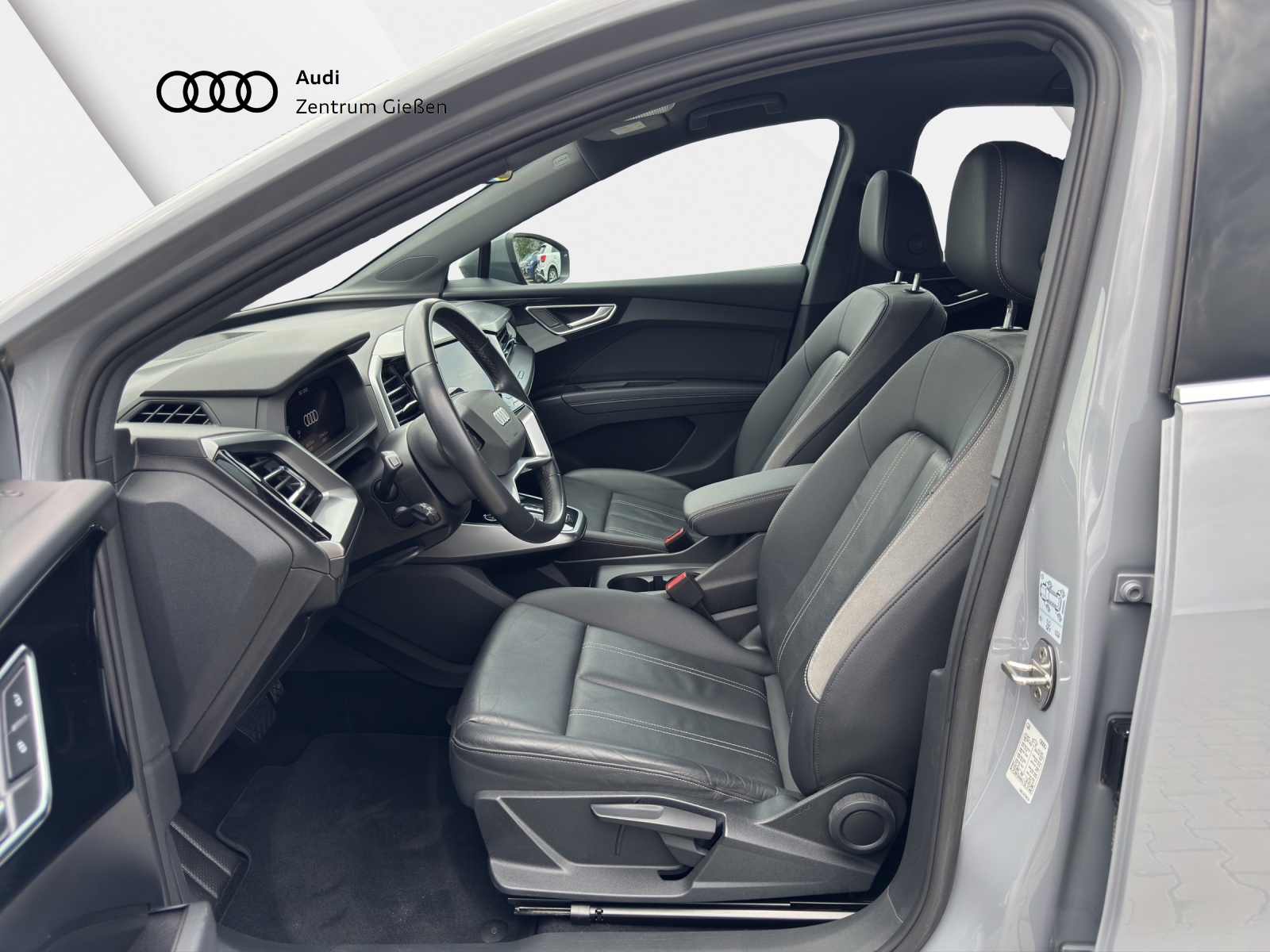 Q4 e-tron Sportback 40 S line AHK Navi Assistenzpaket