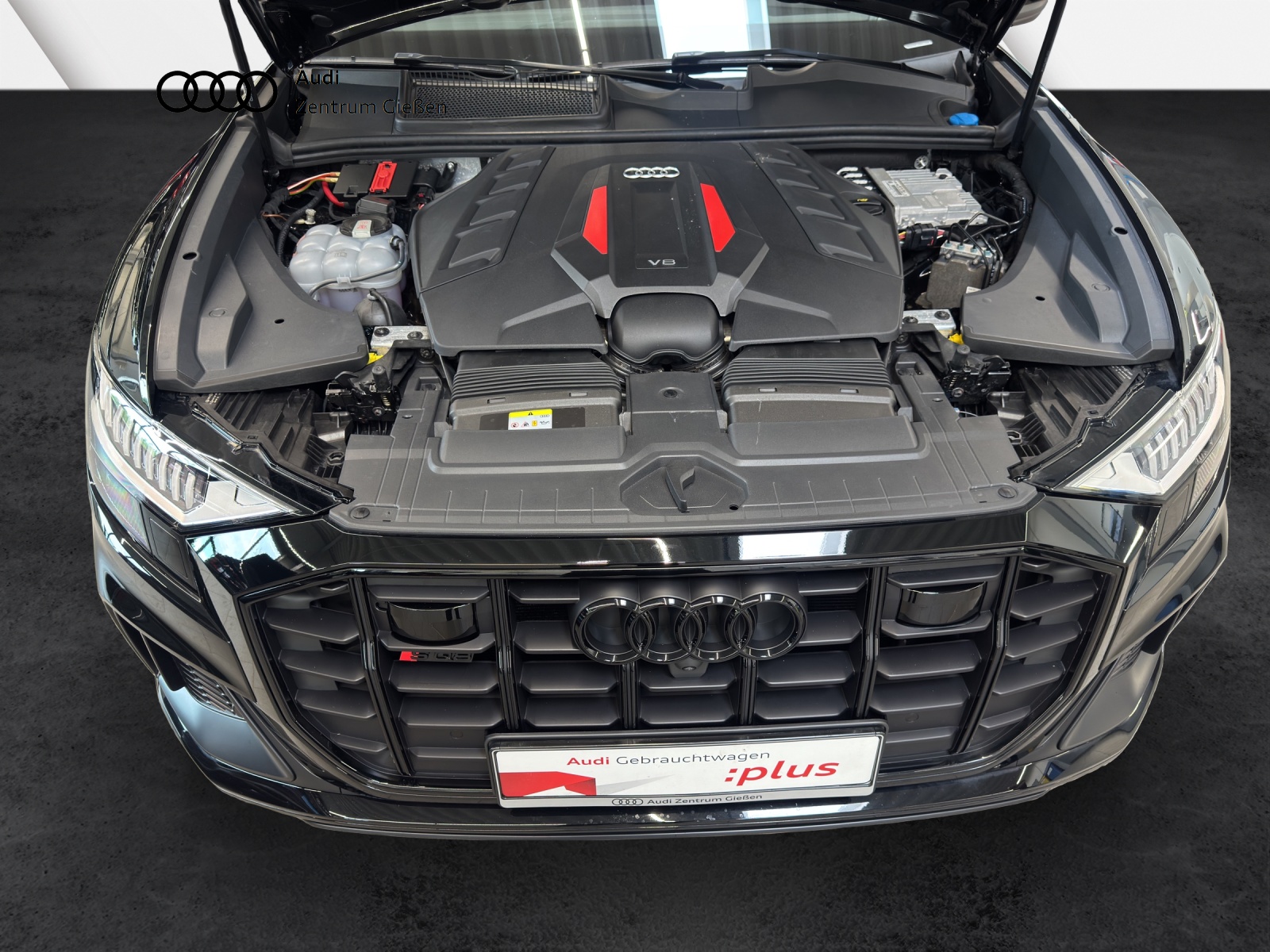 SQ8 4.0 TFSI quattro Black B&O HuD MATRIX PANO