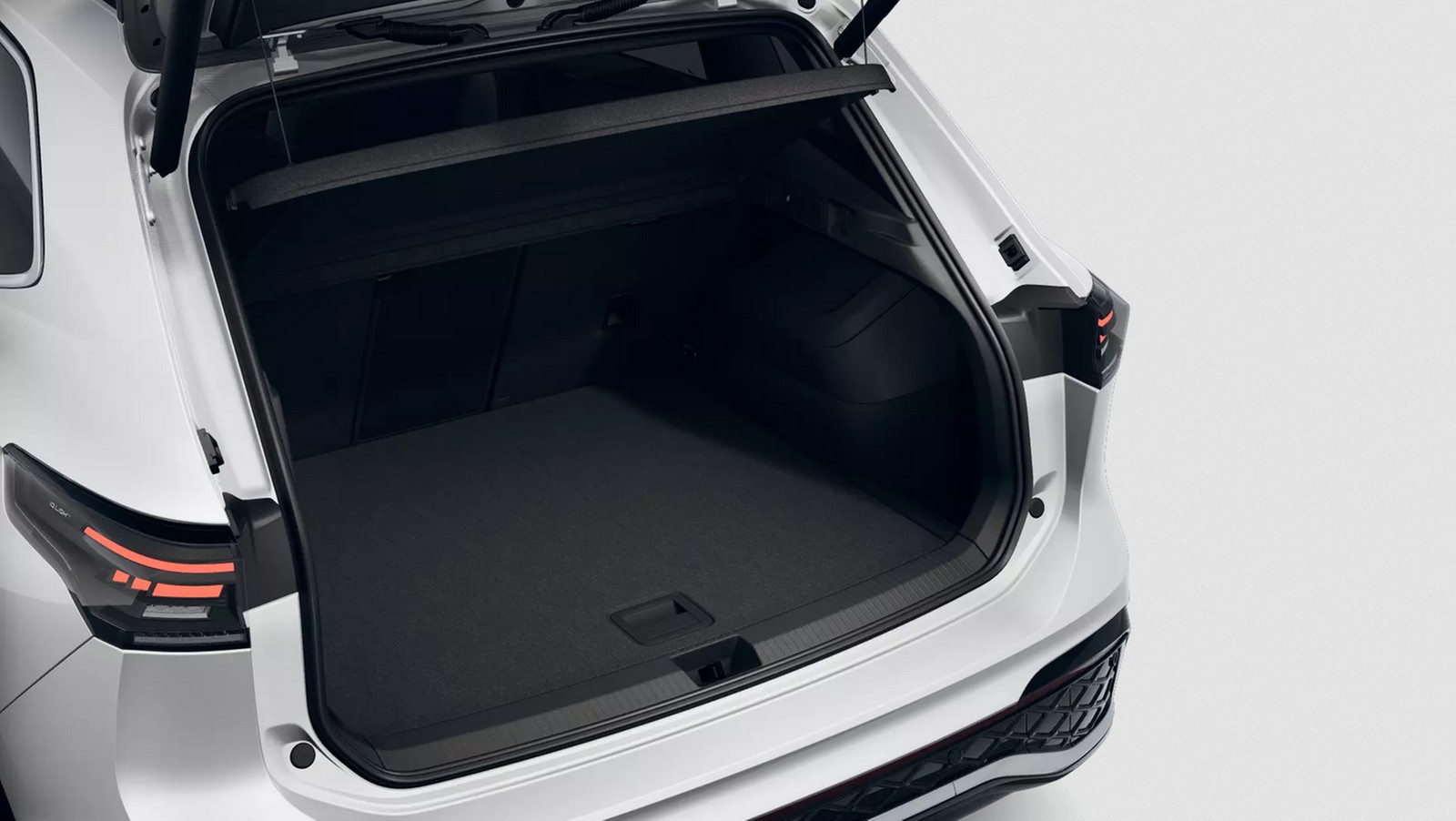 Tiguan R-Line 1,5 l eTSI 110 kW DSG UPE 62505 Lederpaket, Area View, IQ.Light