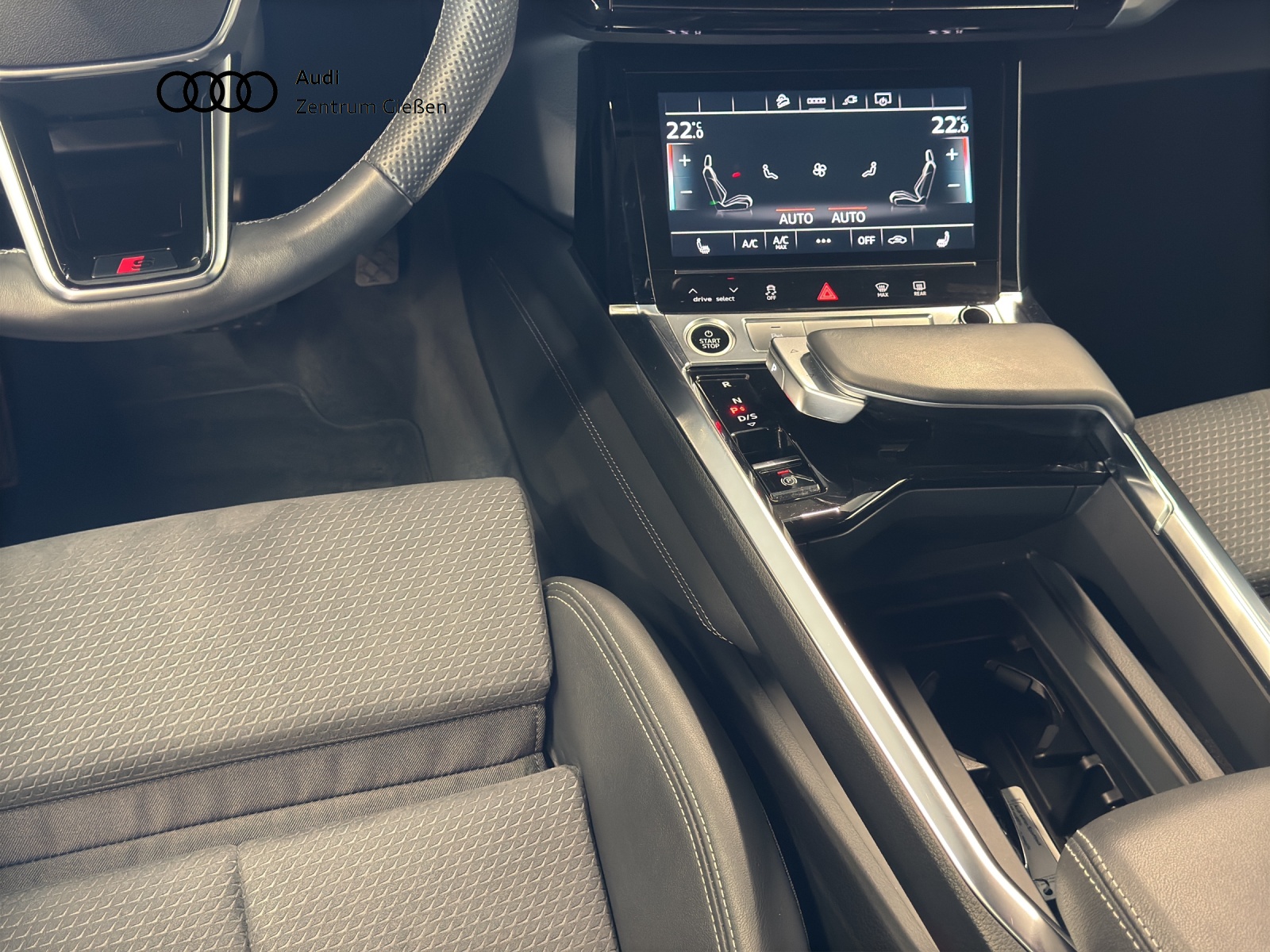 e-tron Sportback 50 quattro S line Black AHK Matrix Navi 360°Kamera