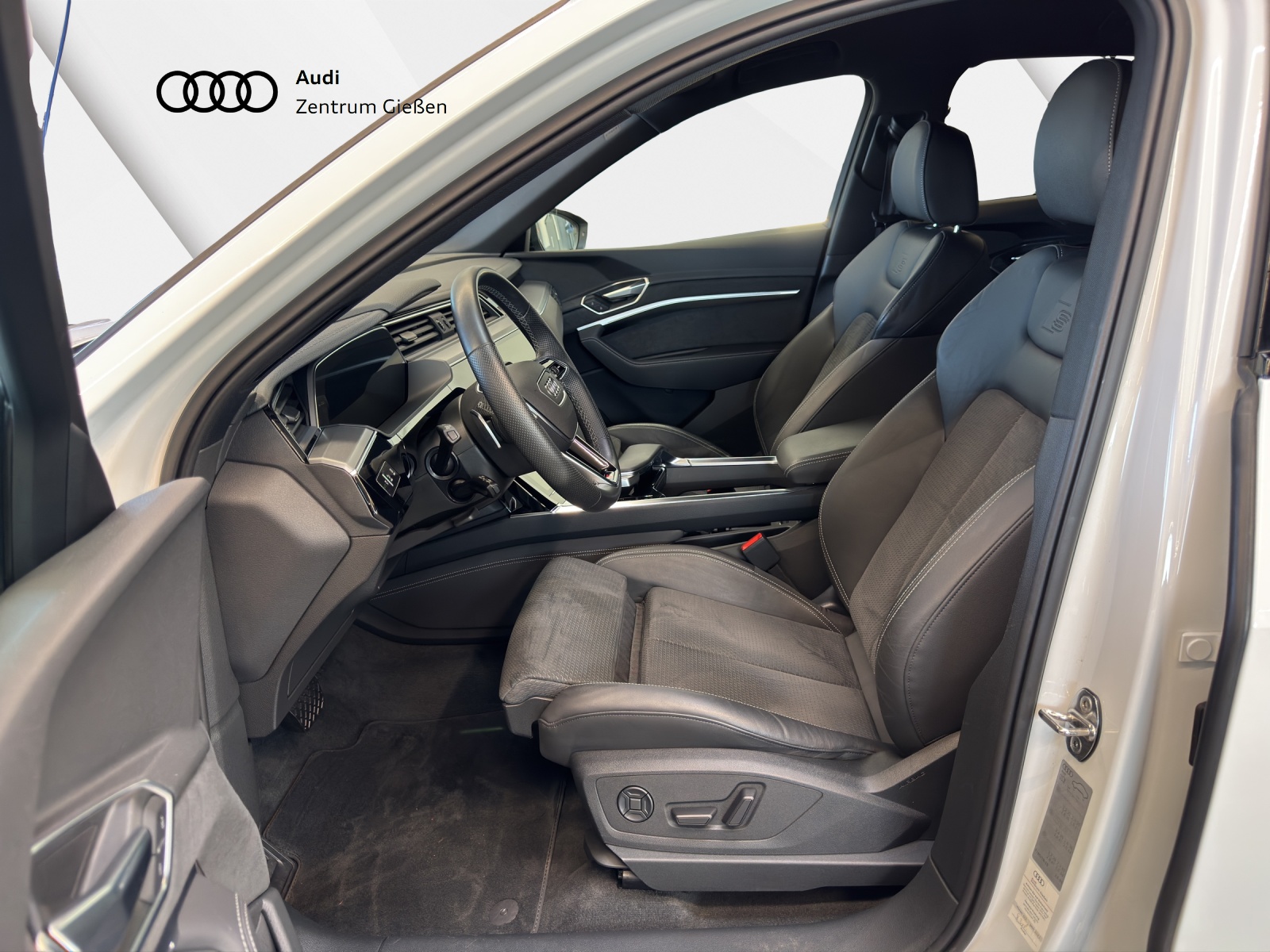 e-tron Sportback 50 quattro S line Black AHK Matrix Navi 360°Kamera