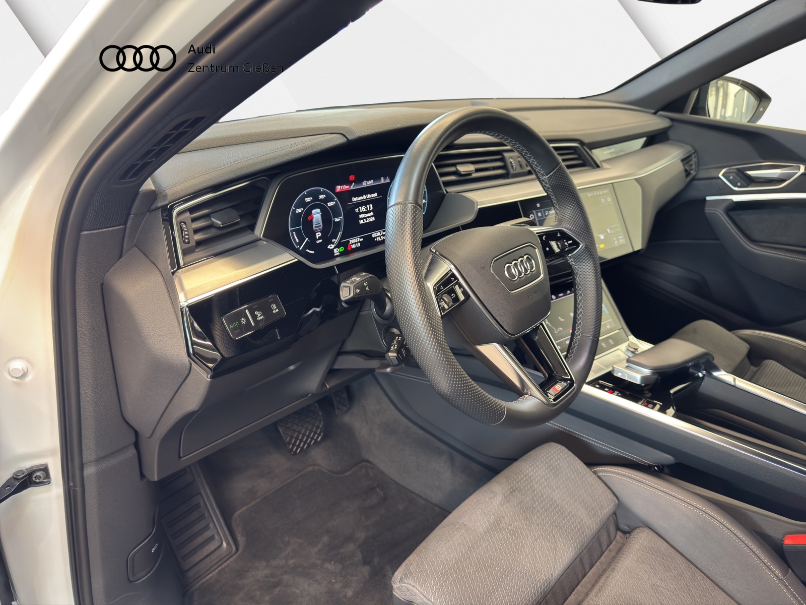 e-tron Sportback 50 quattro S line Black AHK Matrix Navi 360°Kamera