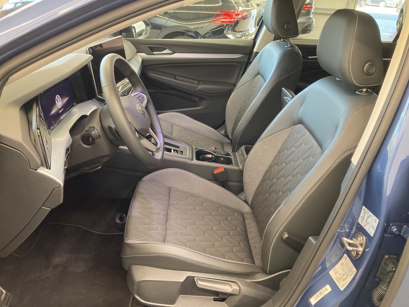 Golf 8 Variant eTSI DSG Goal LED-Plus Navi AHK TravelAssist