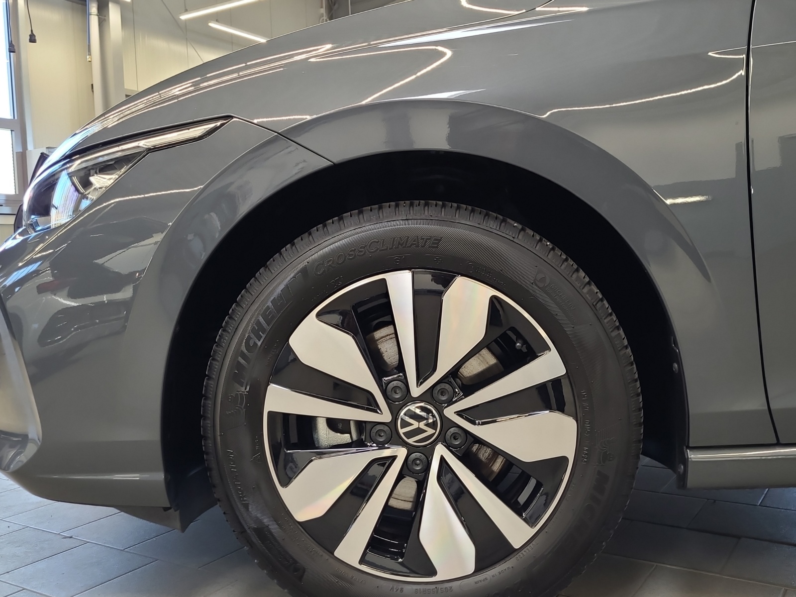 Golf 8 eTSI DSG Goal LED-Plus Navi AHK Kamera