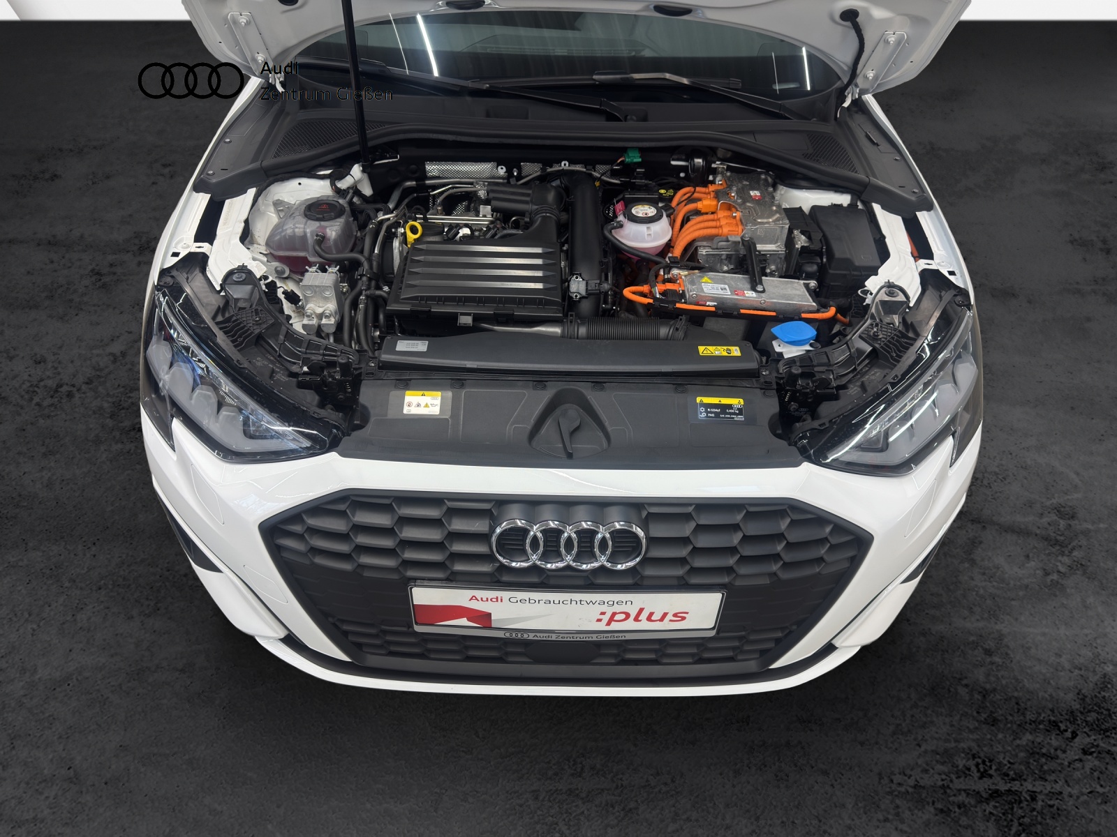 A3 Sportback 40 TFSI e basis B&O smartphine interface