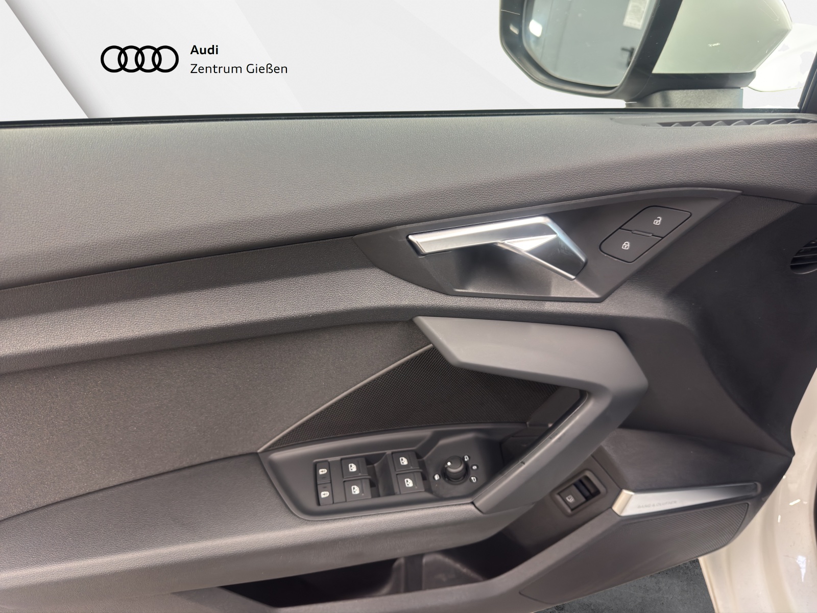 A3 Sportback 40 TFSI e basis B&O smartphine interface