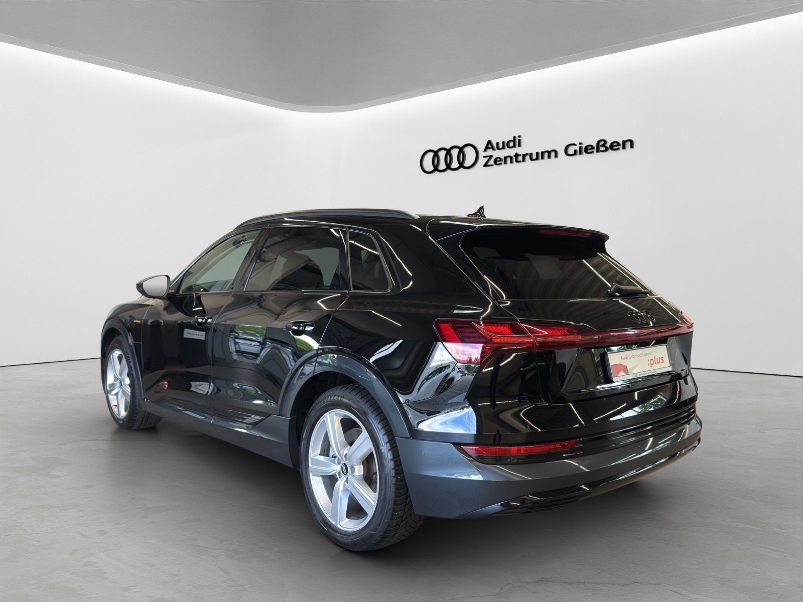 e-tron 55 quattro advanced black AHK Pano Matrix-LED