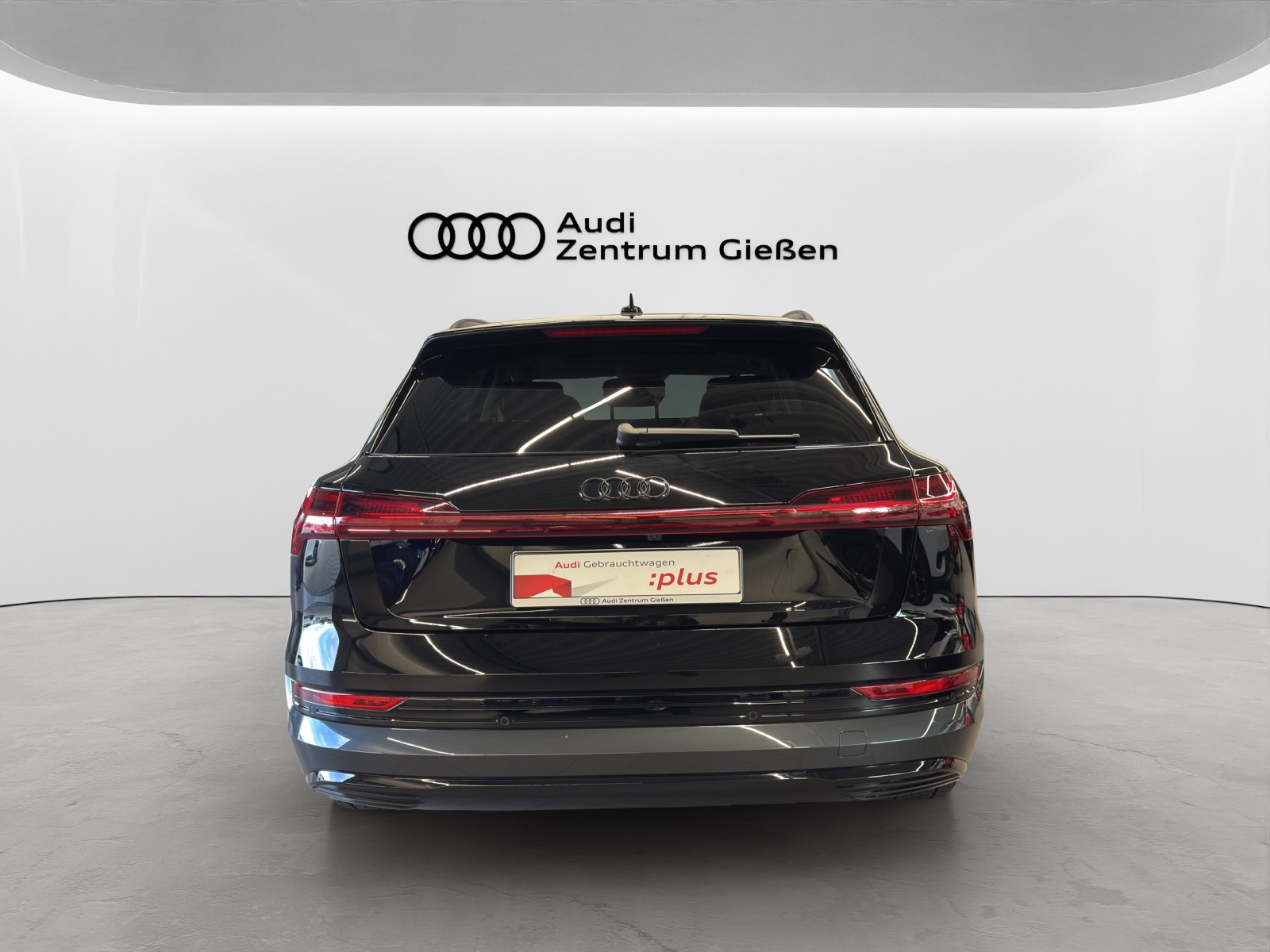 e-tron 55 quattro advanced black AHK Pano Matrix-LED