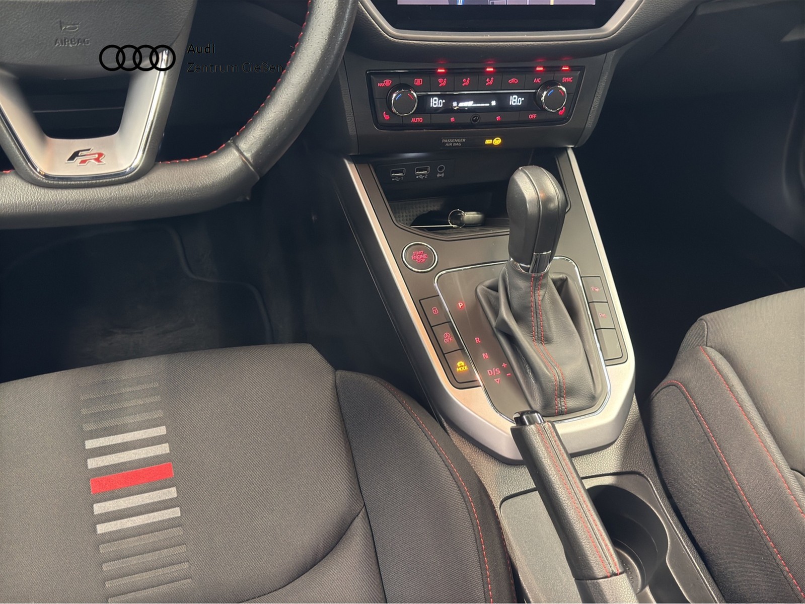 Arona 1.0 TSI DSG FR ACC Navi LED Rückfahrkamera