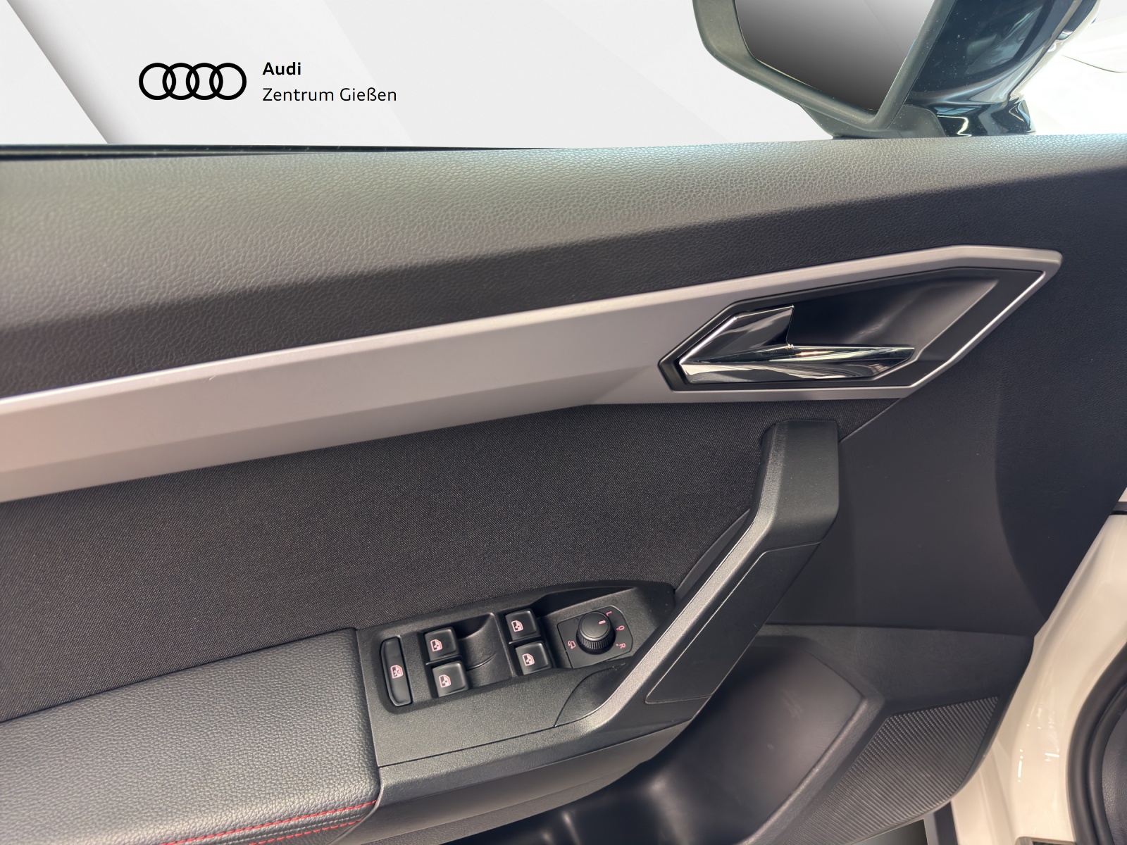 Arona 1.0 TSI DSG FR ACC Navi LED Rückfahrkamera