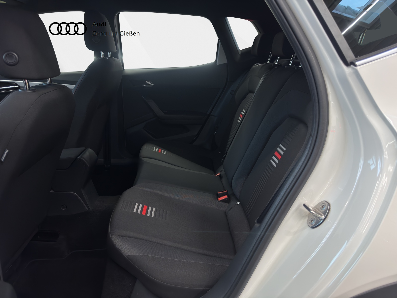 Arona 1.0 TSI DSG FR ACC Navi LED Rückfahrkamera