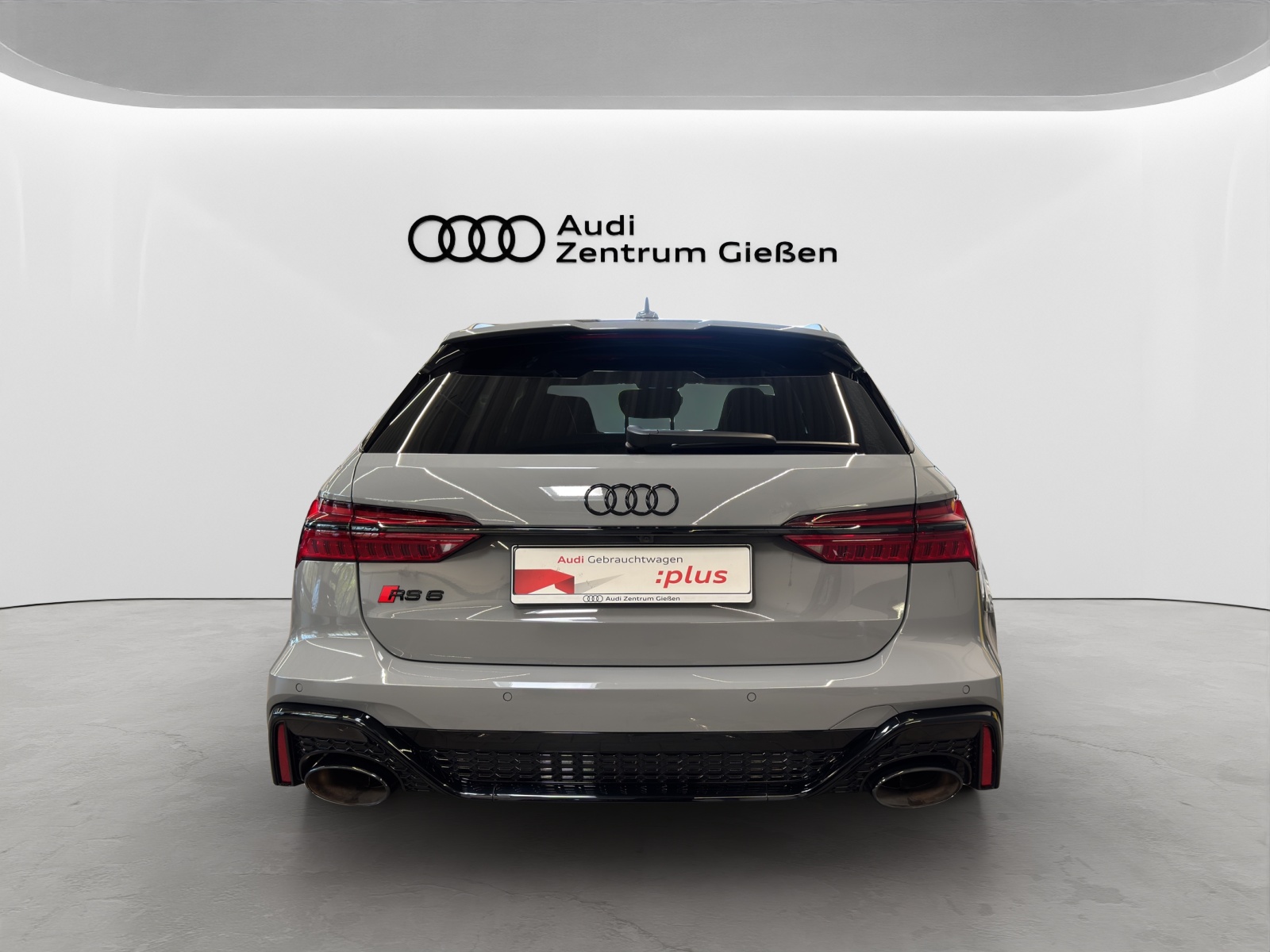 RS 6 Avant TFSI quattro Black Pano B&O HuD AHK 360°Kamera