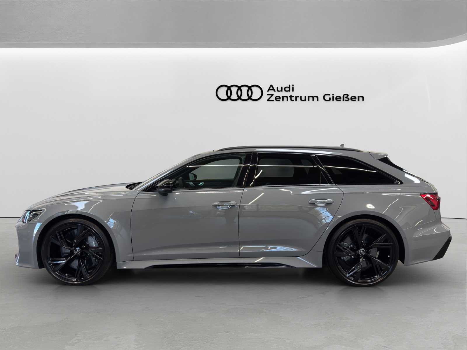 RS 6 Avant TFSI quattro Black Pano B&O HuD AHK 360°Kamera