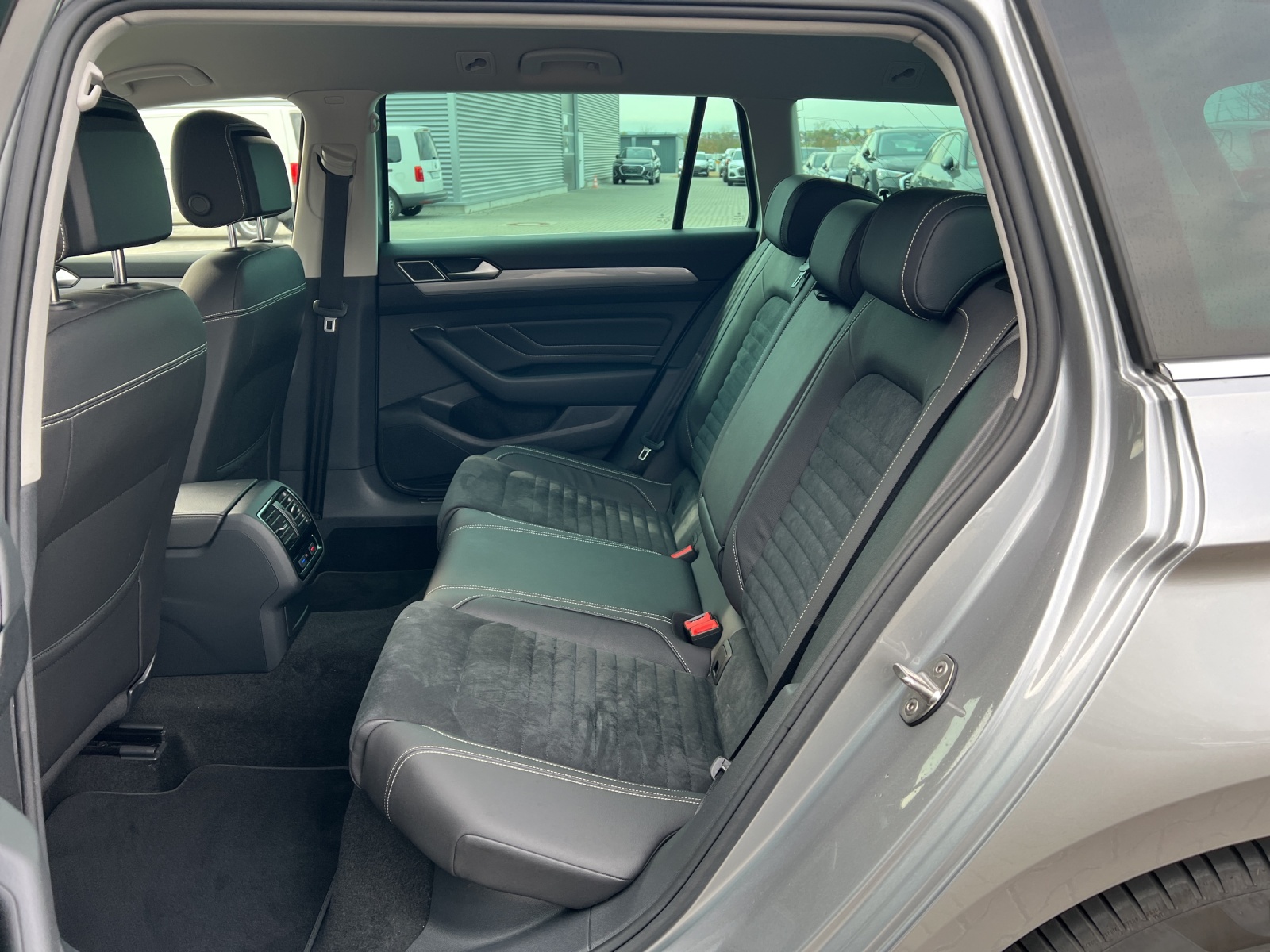 Passat Variant TSI Plug-In Hybrid DSG GTE IQ-Light TravelAssist Navi
