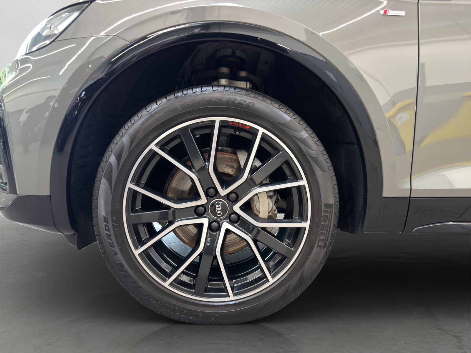 Q5 40 TDI quattro S line competition Black AHK Matrix-LED Standheizung
