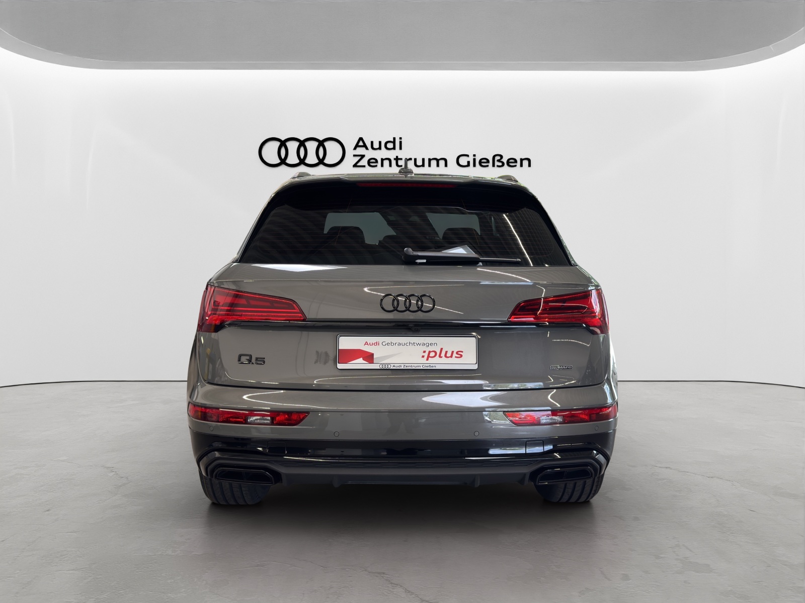 Q5 40 TDI quattro S line competition Black AHK Matrix-LED Standheizung