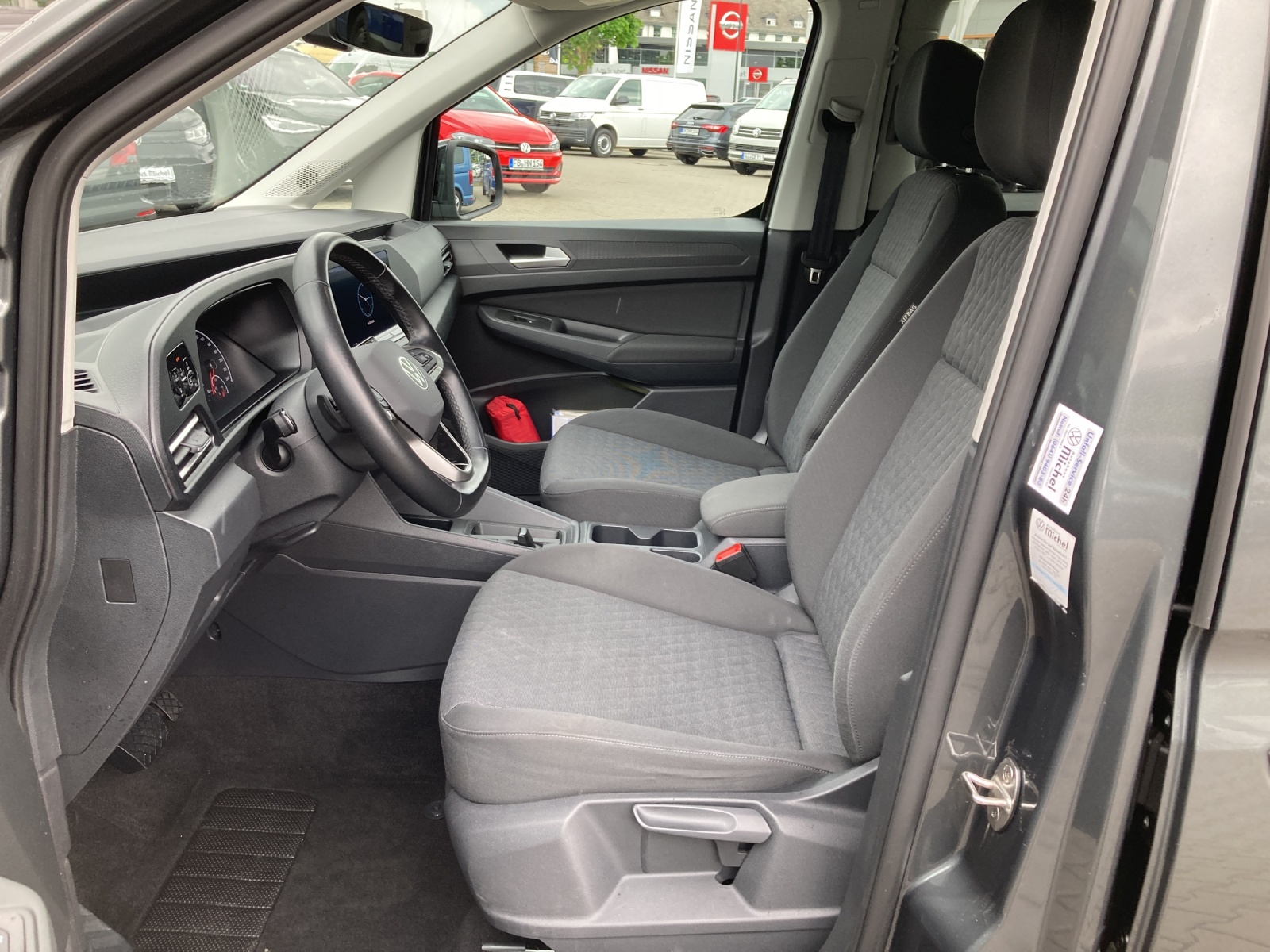 Caddy Life 1.5 TSI DSG GRA LED Navi PDC Climatronik