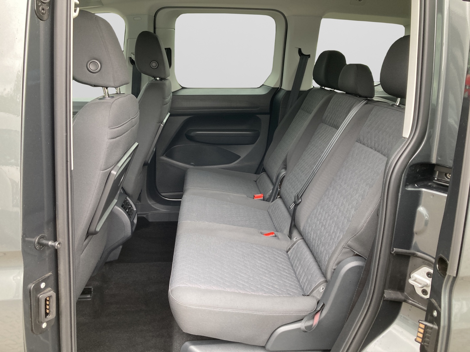 Caddy Life 1.5 TSI DSG GRA LED Navi PDC Climatronik