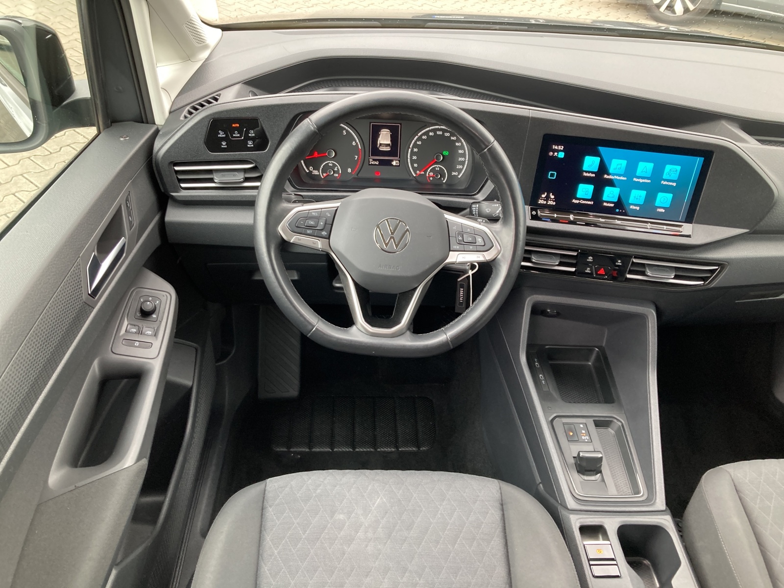 Caddy Life 1.5 TSI DSG GRA LED Navi PDC Climatronik
