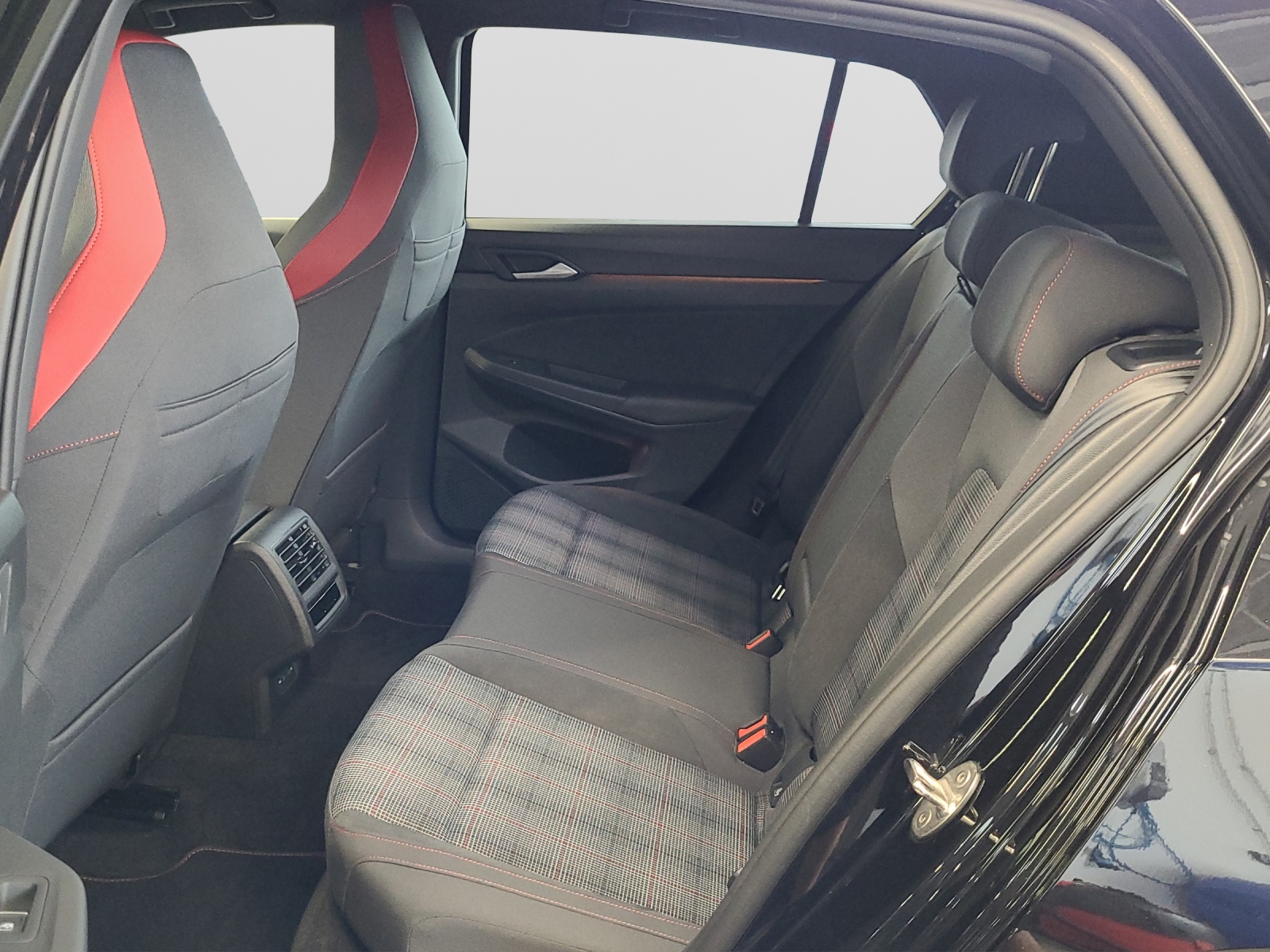Golf 8 TSI DSG GTI LED-Plus TravelAssist Navi