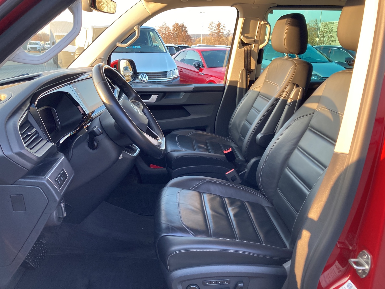 T6 Multivan Generation Six 6.1 2.0 TDI DSG 4 Motion Allrad, Navi Kamera ACC AHK strarr Leder