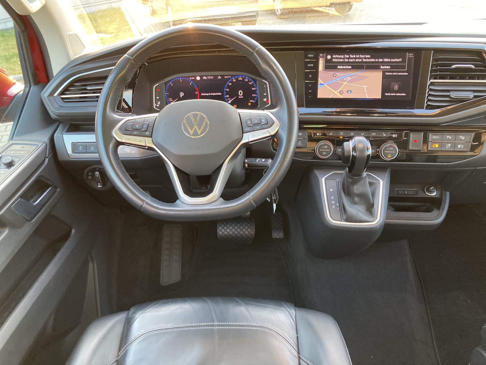T6 Multivan Generation Six 6.1 2.0 TDI DSG 4 Motion Allrad, Navi Kamera ACC AHK strarr Leder