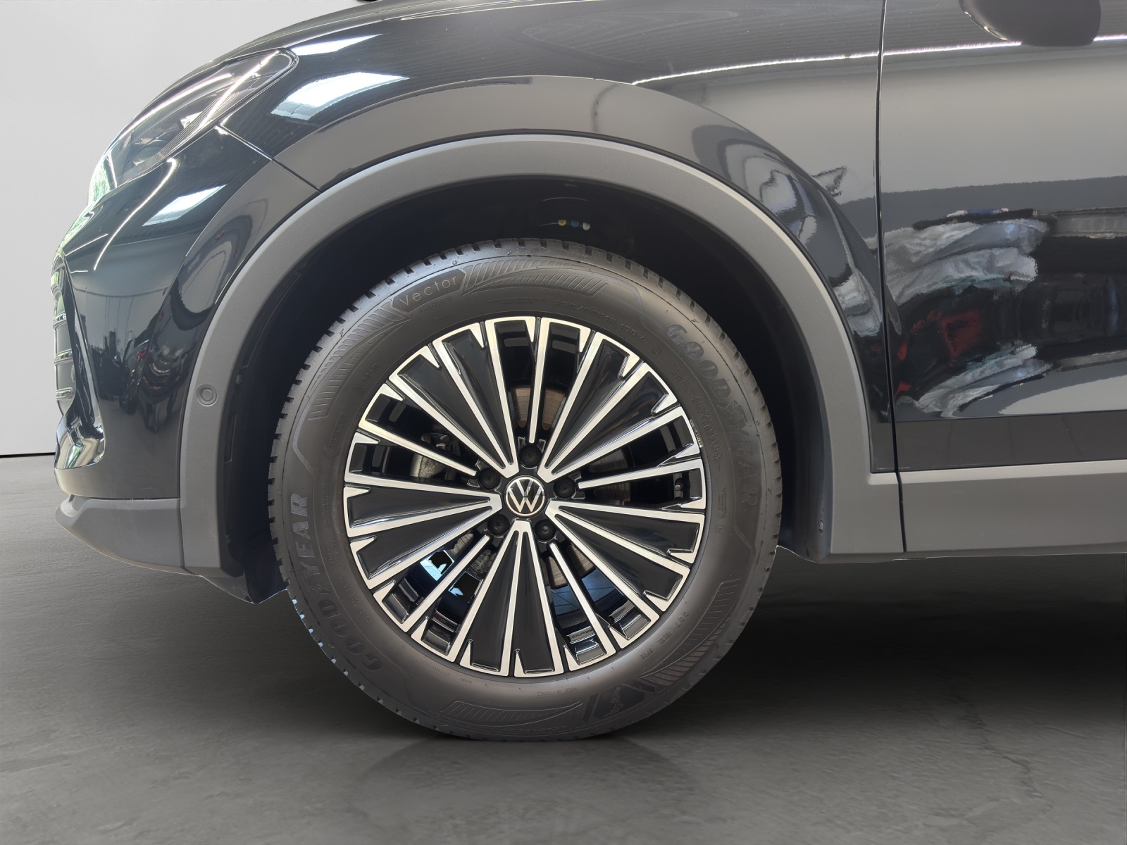 Tiguan eTSI DSG Goal LED-Plus TravelAssist AHK Navi