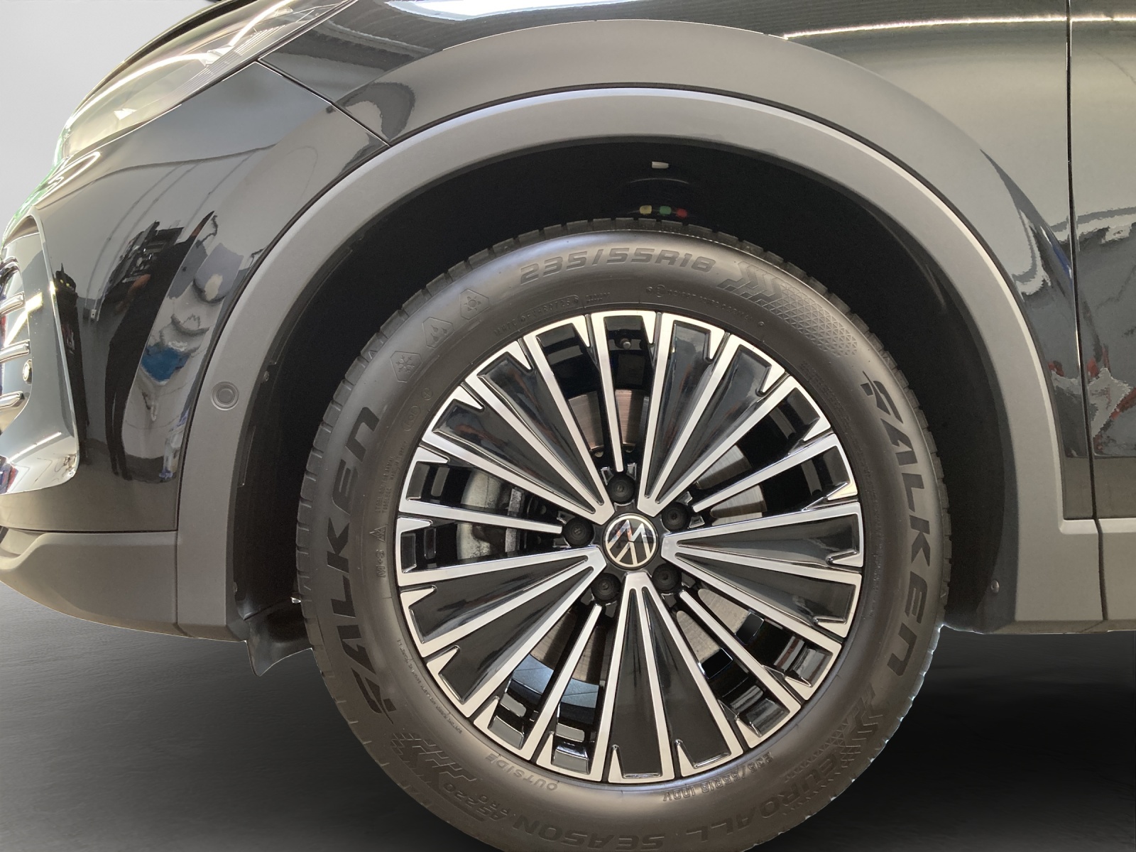 Tiguan TDI DSG Elegance IQ-Light HeadUp AHK