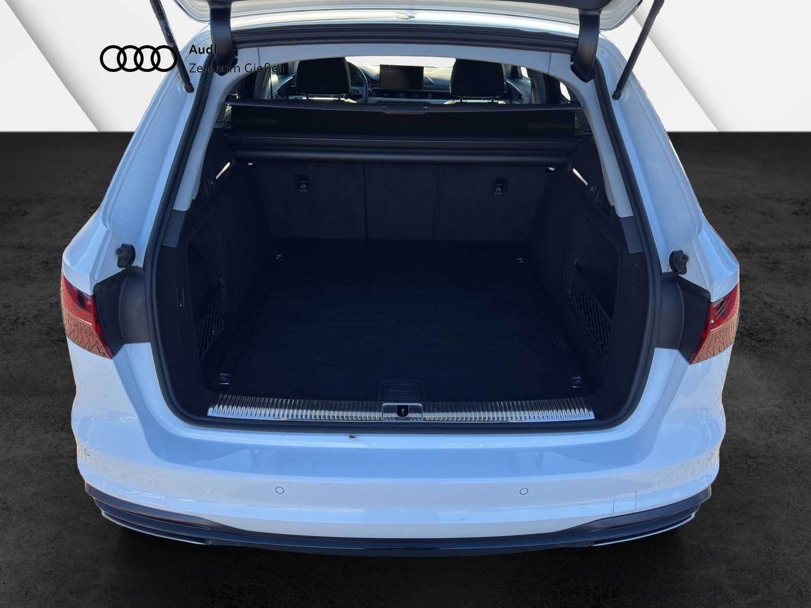 A4 Avant 40 TDI quattro advanced black AHK Navi Assistenzpaket