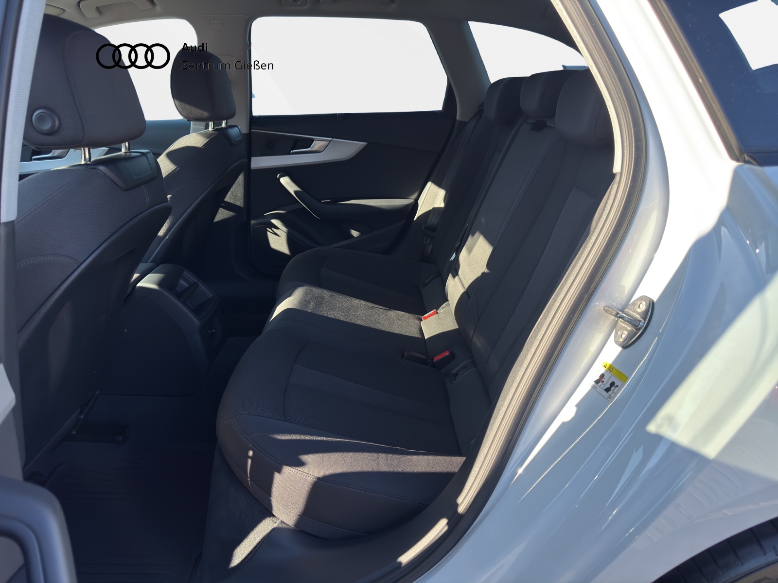 A4 Avant 40 TDI quattro advanced black AHK Navi Assistenzpaket