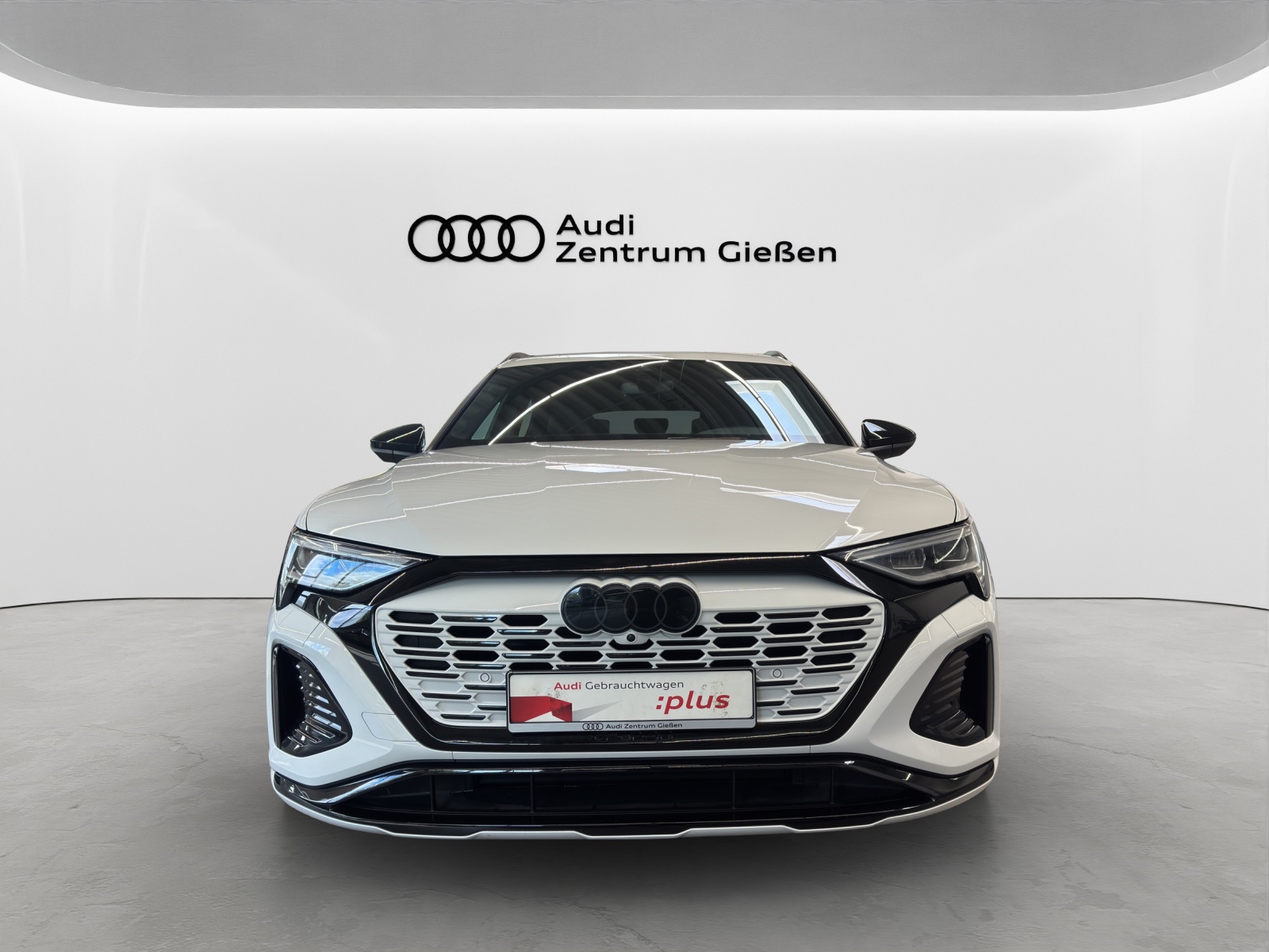 Q8 e-tron Sportback 55 quattro S line Black B&O Matrix Pano AHK