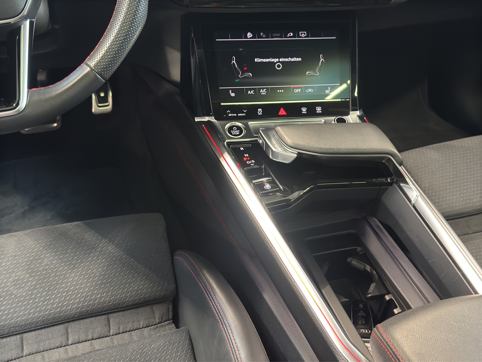 Q8 e-tron Sportback 55 quattro S line Black B&O Matrix Pano AHK