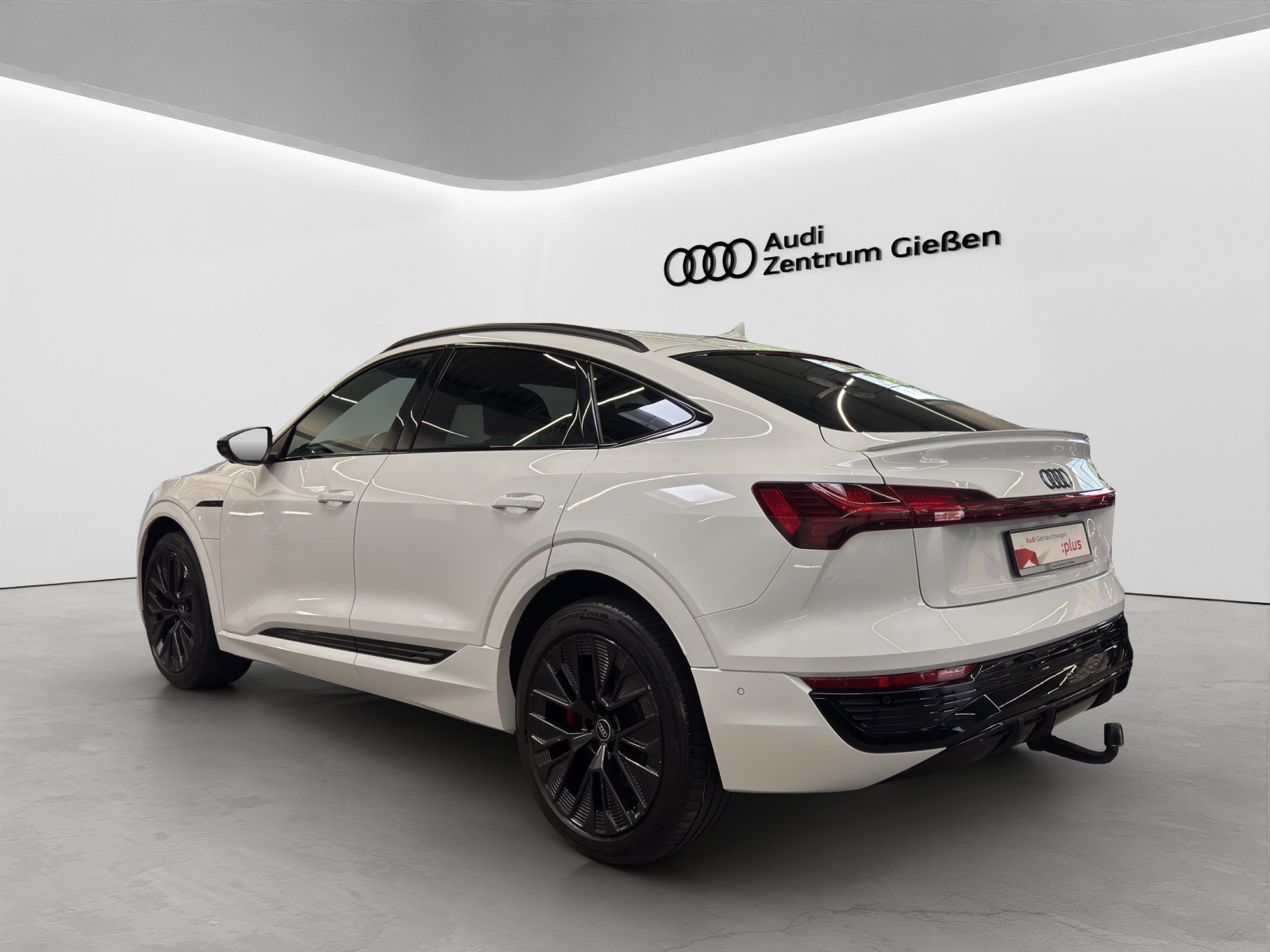 Q8 e-tron Sportback 55 quattro S line Black B&O Matrix Pano AHK