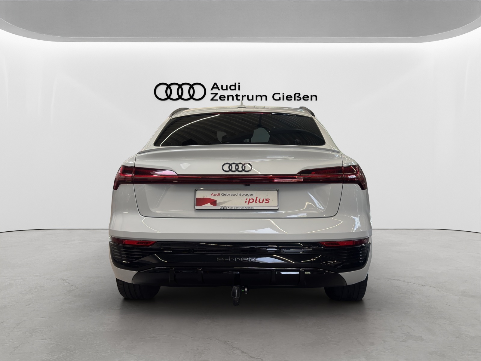 Q8 e-tron Sportback 55 quattro S line Black B&O Matrix Pano AHK