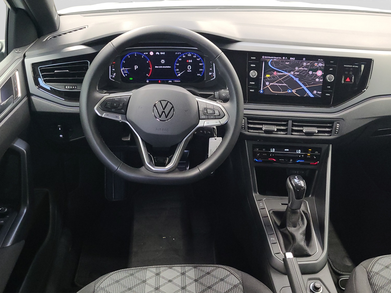 Taigo TSI DSG R-Line IQ-Light ACC Navi AHK Kamera