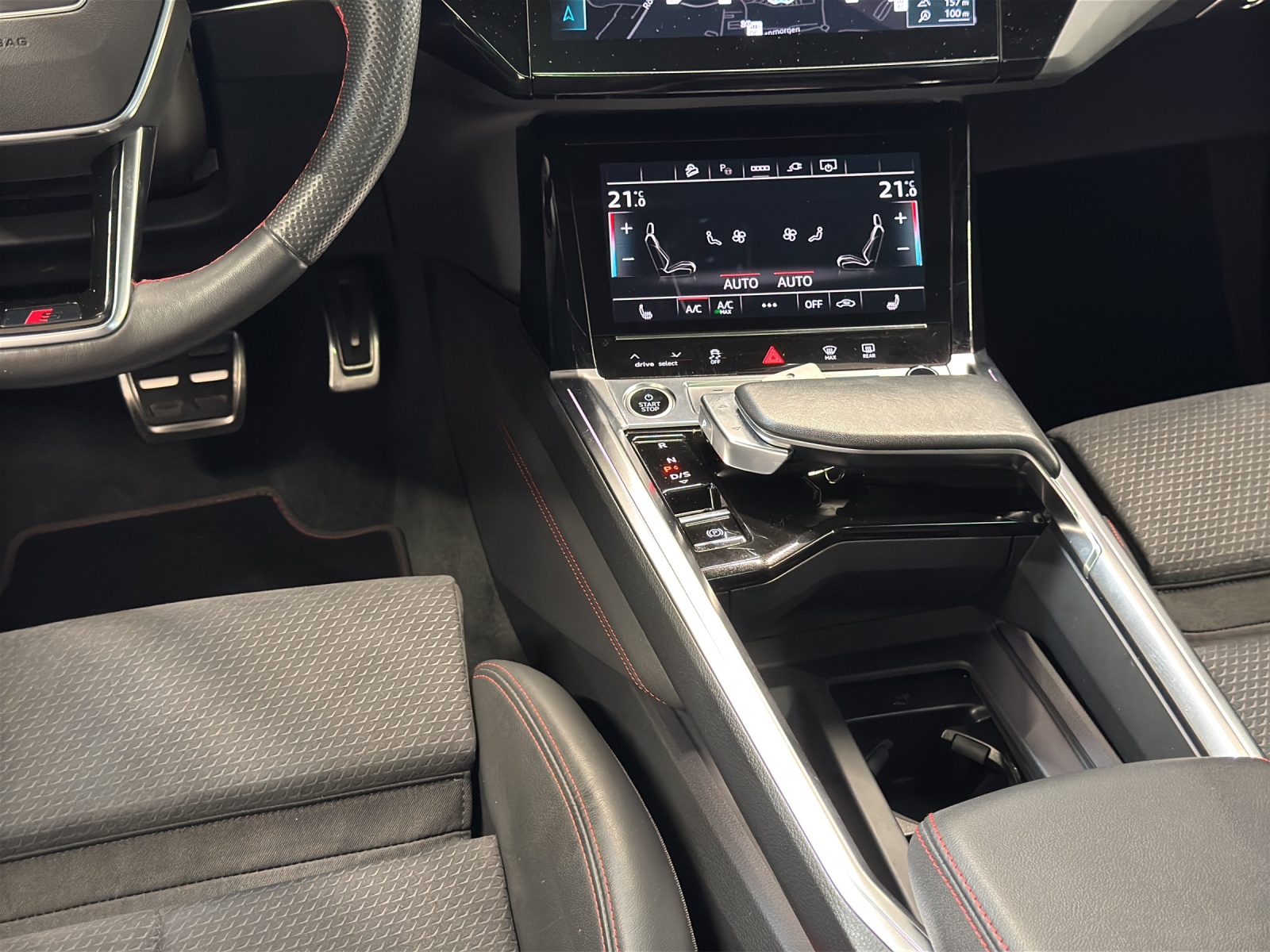 Q8 e-tron 55 quattro S line Black B&O Pano Matrix-LED