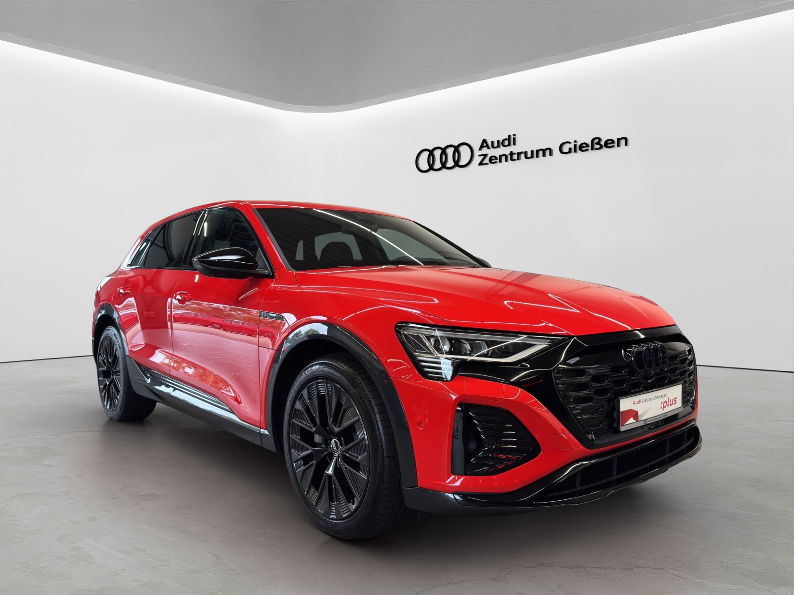 Q8 e-tron 55 quattro S line Black B&O Pano Matrix-LED
