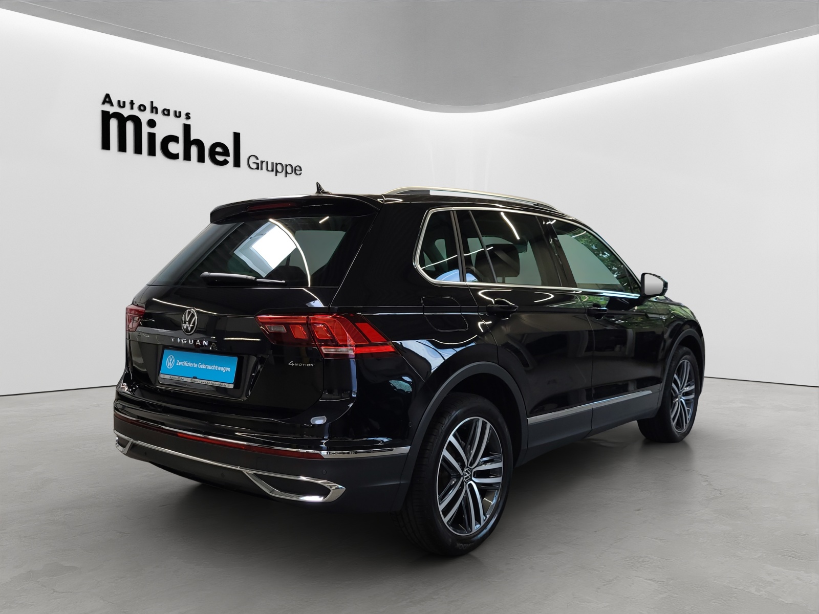 Tiguan TSI DSG 4Motion Elegance Matrix-LED Panodach AHK ACC Navi