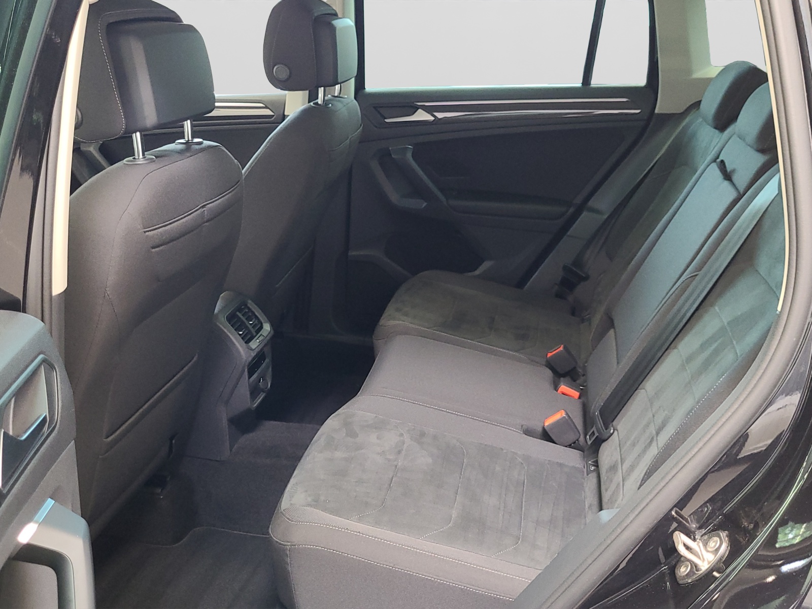 Tiguan TSI DSG 4Motion Elegance Matrix-LED Panodach AHK ACC Navi