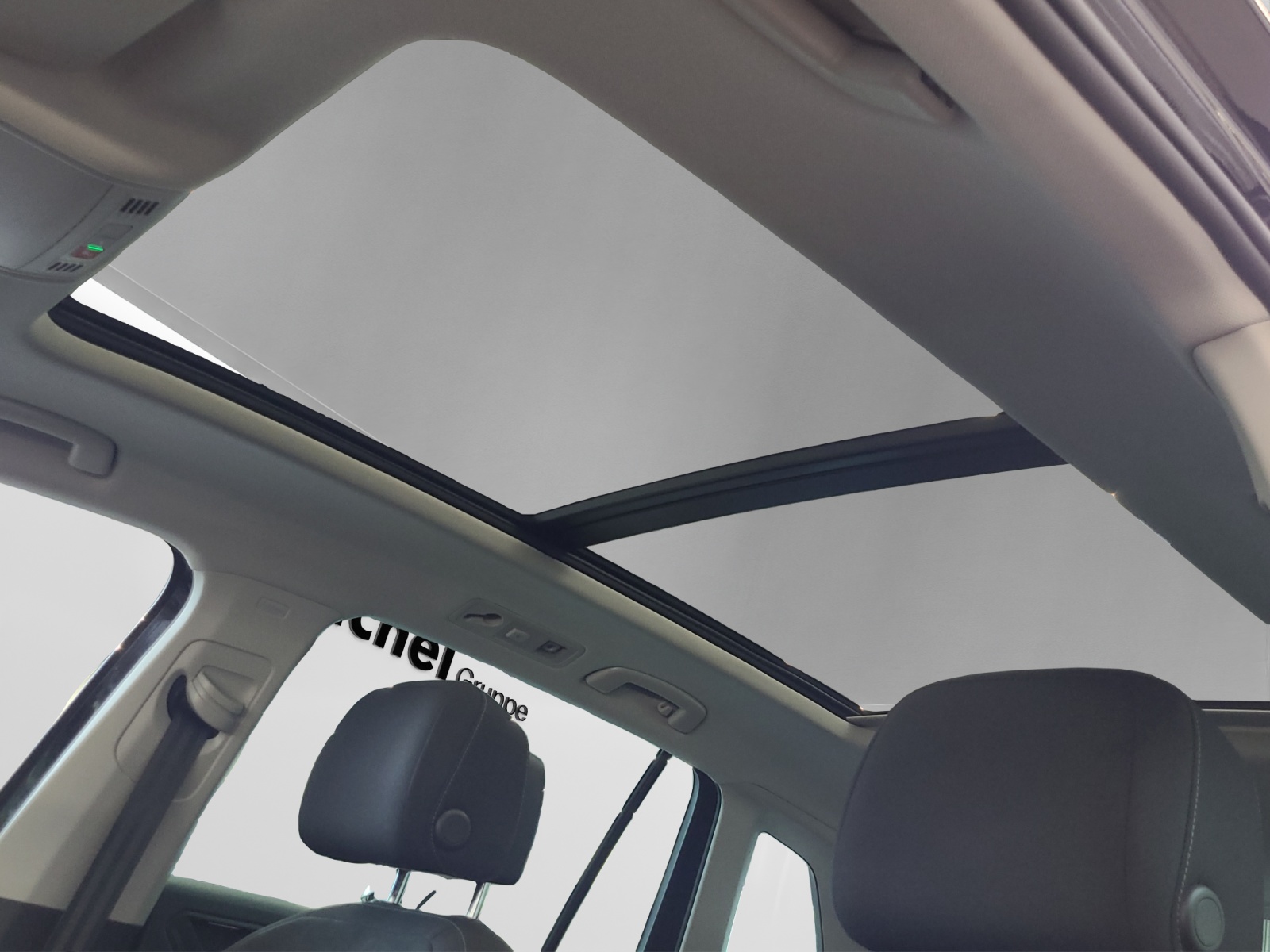 Tiguan TSI DSG 4Motion Elegance Matrix-LED Panodach AHK ACC Navi
