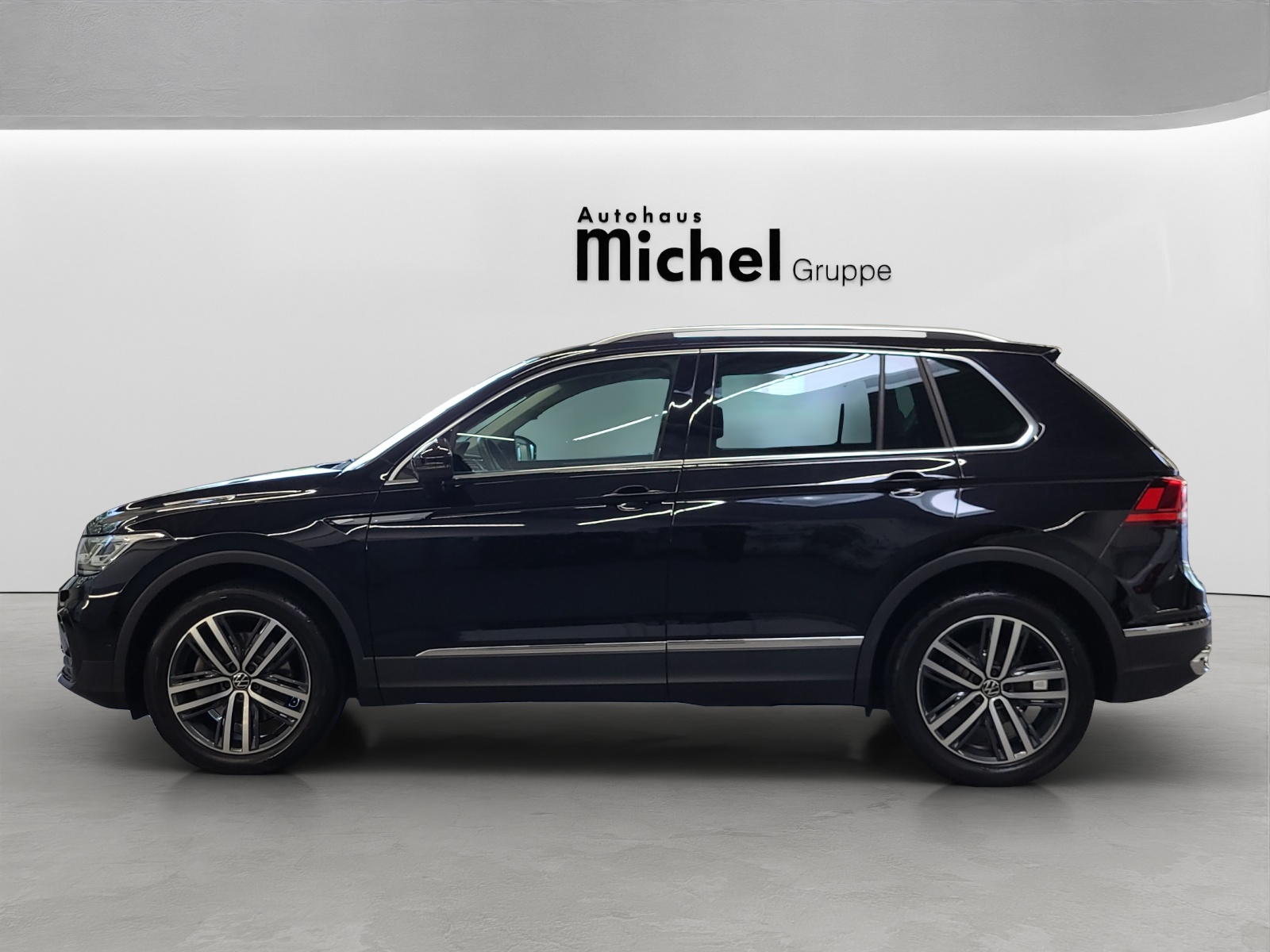 Tiguan TSI DSG 4Motion Elegance Matrix-LED Panodach AHK ACC Navi