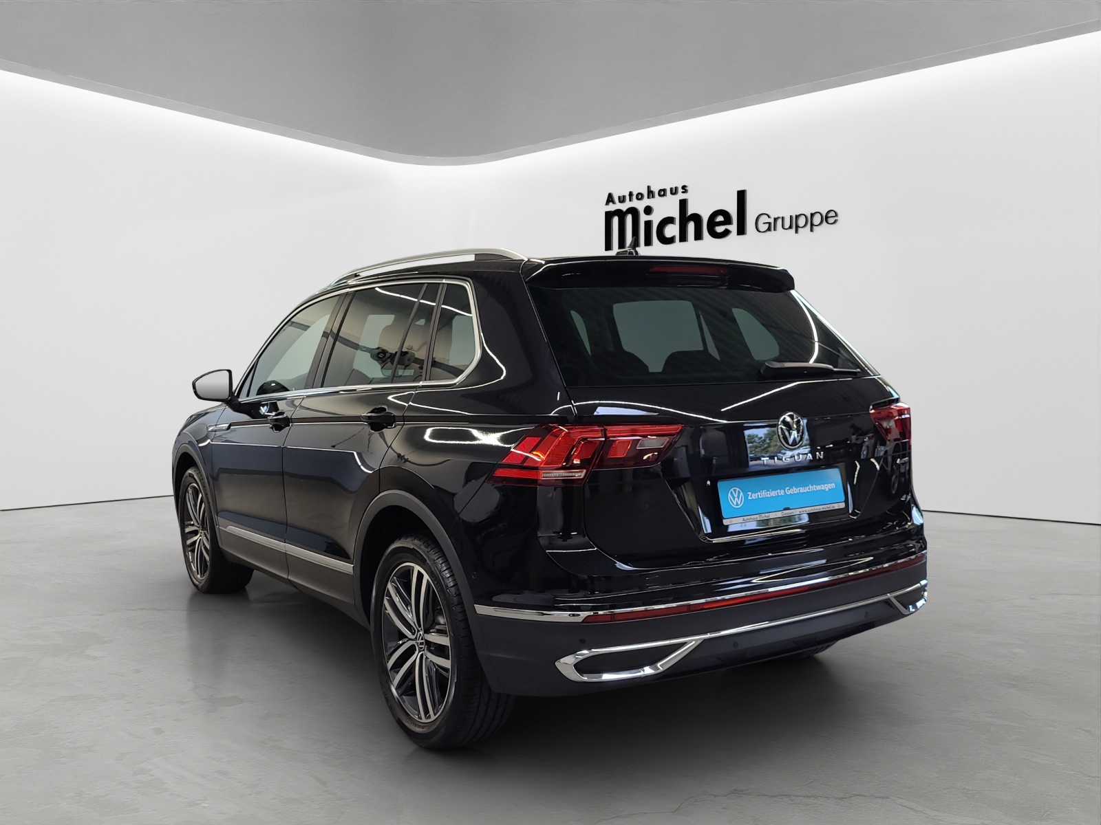 Tiguan TSI DSG 4Motion Elegance Matrix-LED Panodach AHK ACC Navi