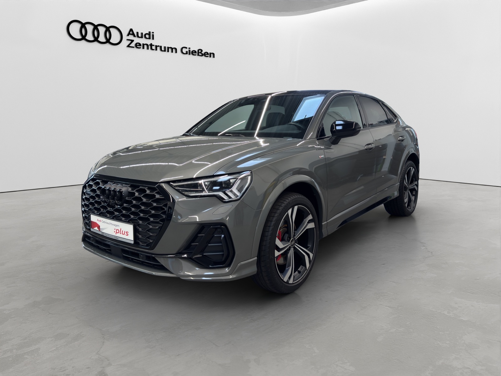 Q3 Sportback 45 TFSI quattro S line Black Pano Matrix Standheizung