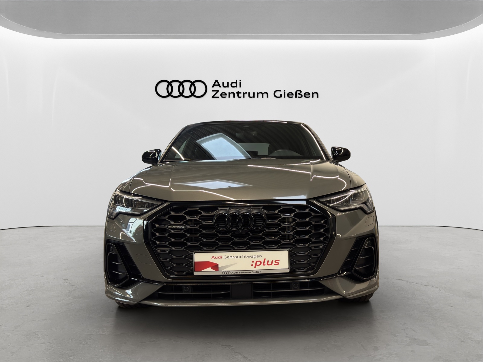 Q3 Sportback 45 TFSI quattro S line Black Pano Matrix Standheizung
