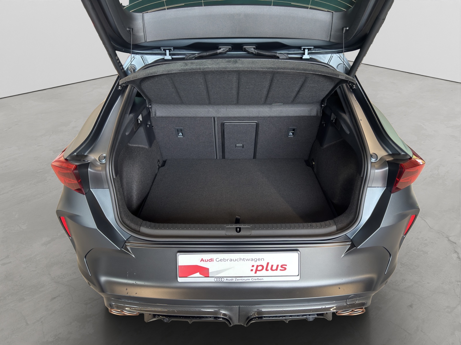 Formentor 2.5 TSI DSG 4Drive VZ5 Carbon Pano Navi