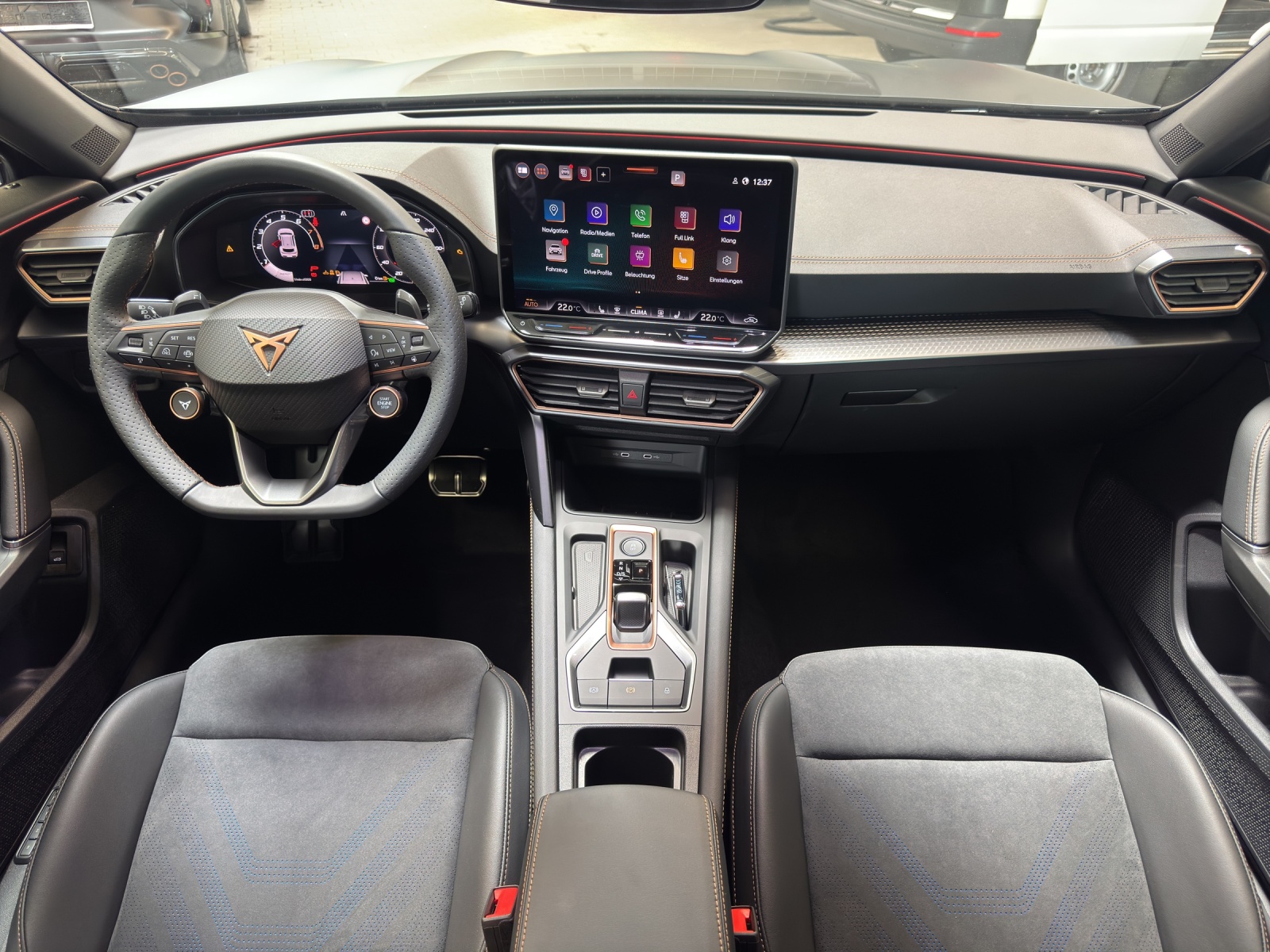 Formentor 2.5 TSI DSG 4Drive VZ5 Carbon Pano Navi