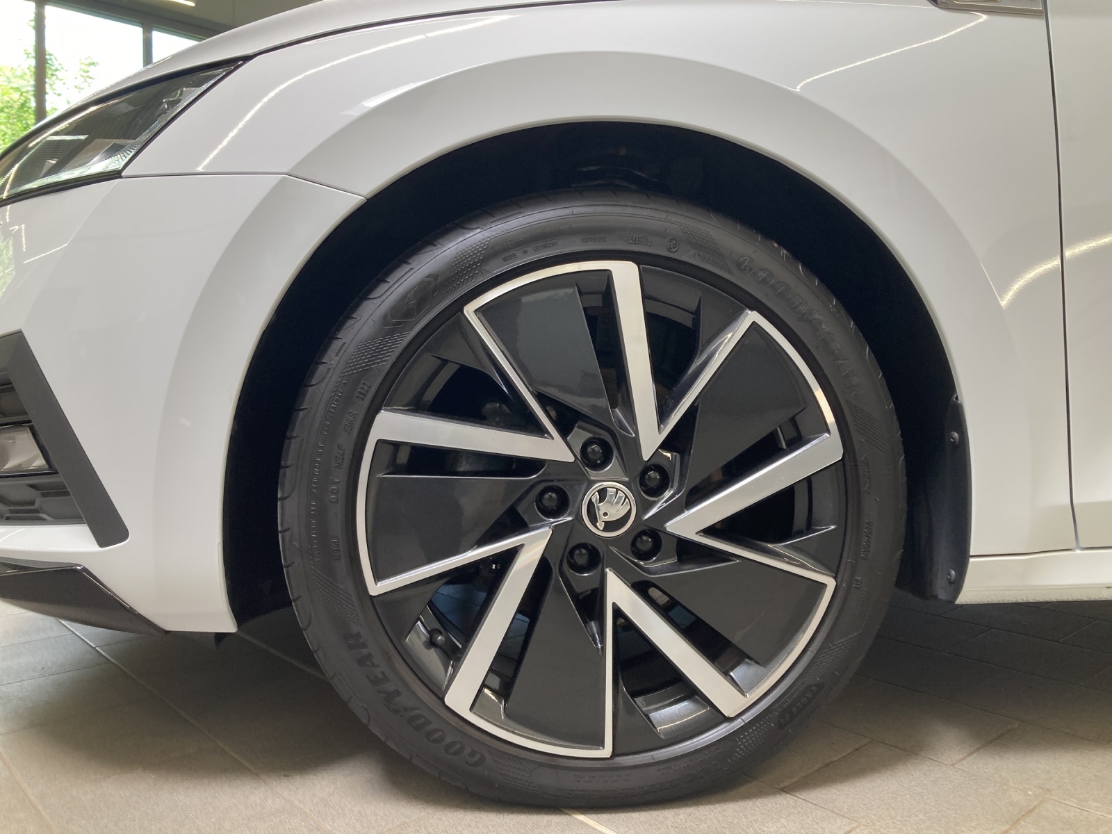 Octavia Combi TDI DSG Sportline LED-Matrix HeadUp Panodach Navi