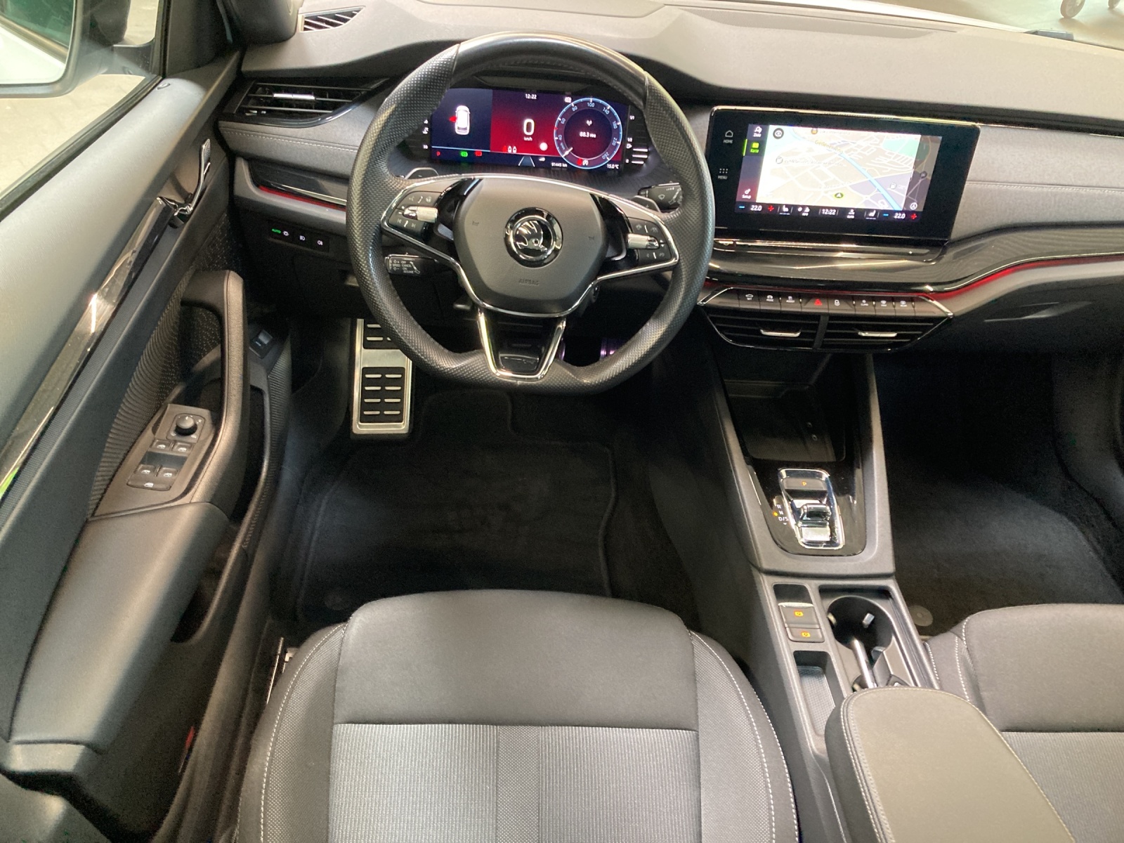 Octavia Combi TDI DSG Sportline LED-Matrix HeadUp Panodach Navi