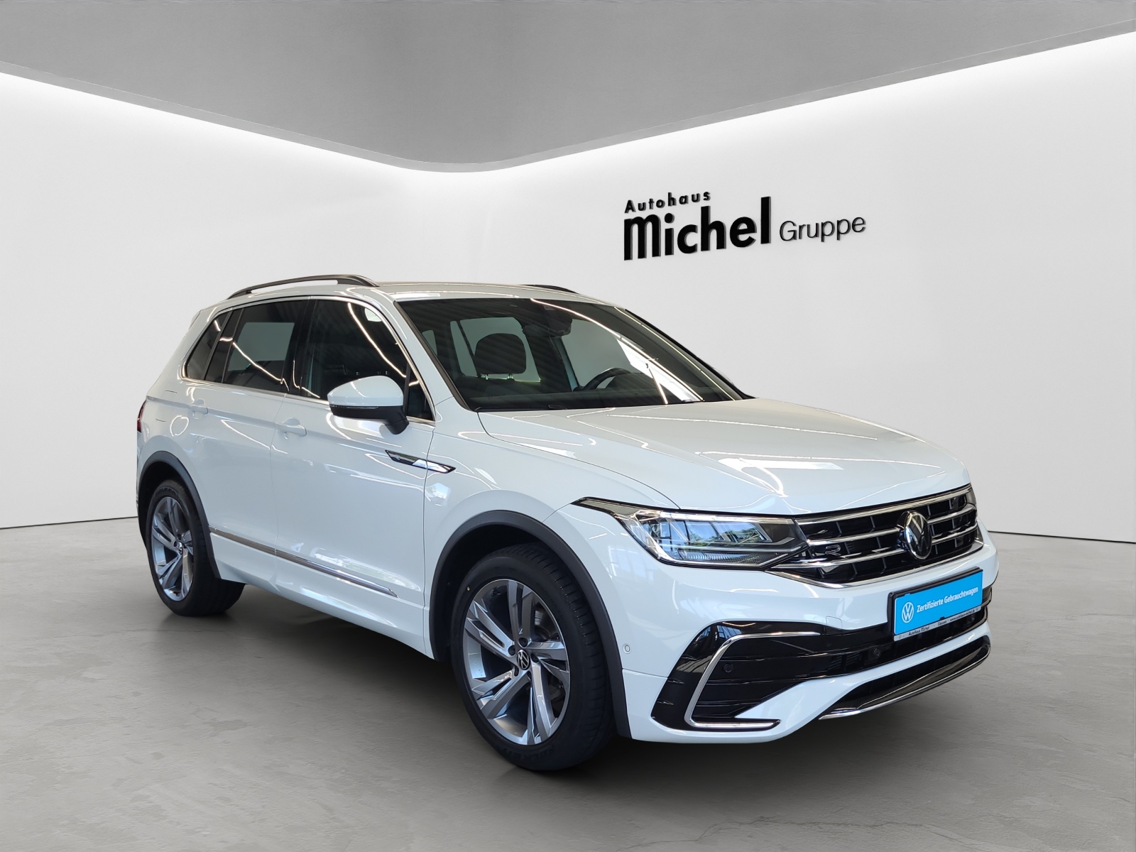 Tiguan TDI DSG R-Line LED Navi AHK Kamera